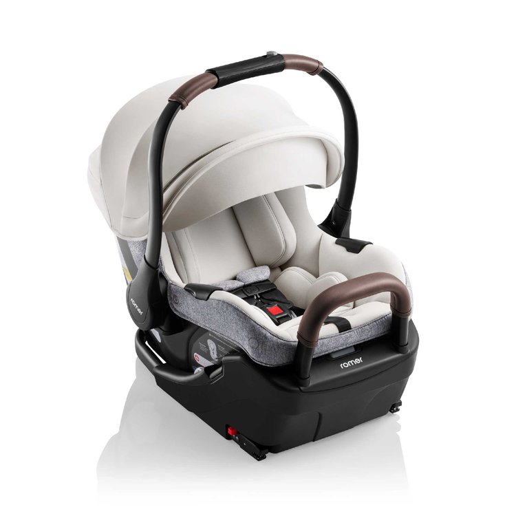 Romer Juni Infant Car Seat.
