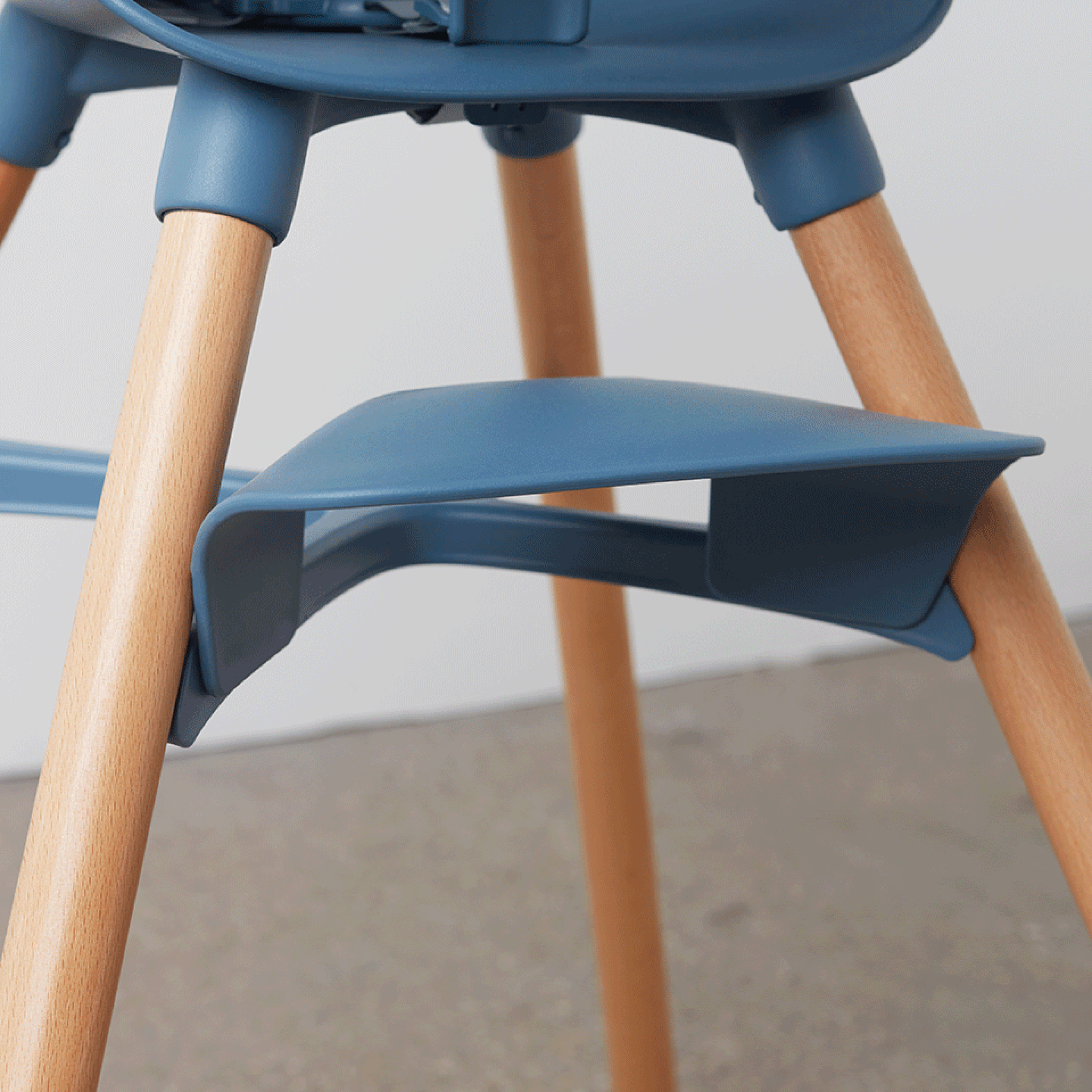 Lalo High Chair - Blueberry.