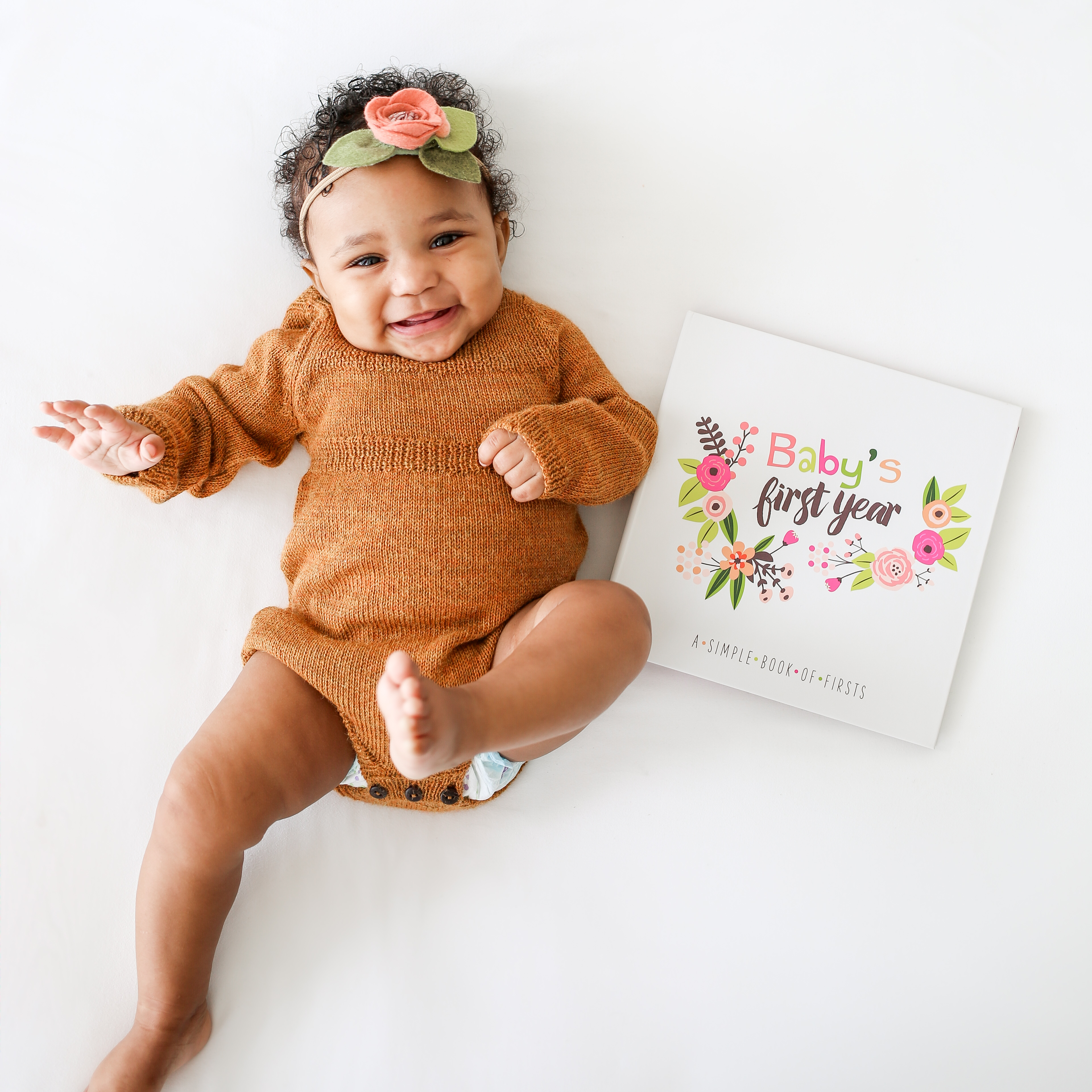 Lucy Darling Baby's First Year Memory Book - Little Artist.