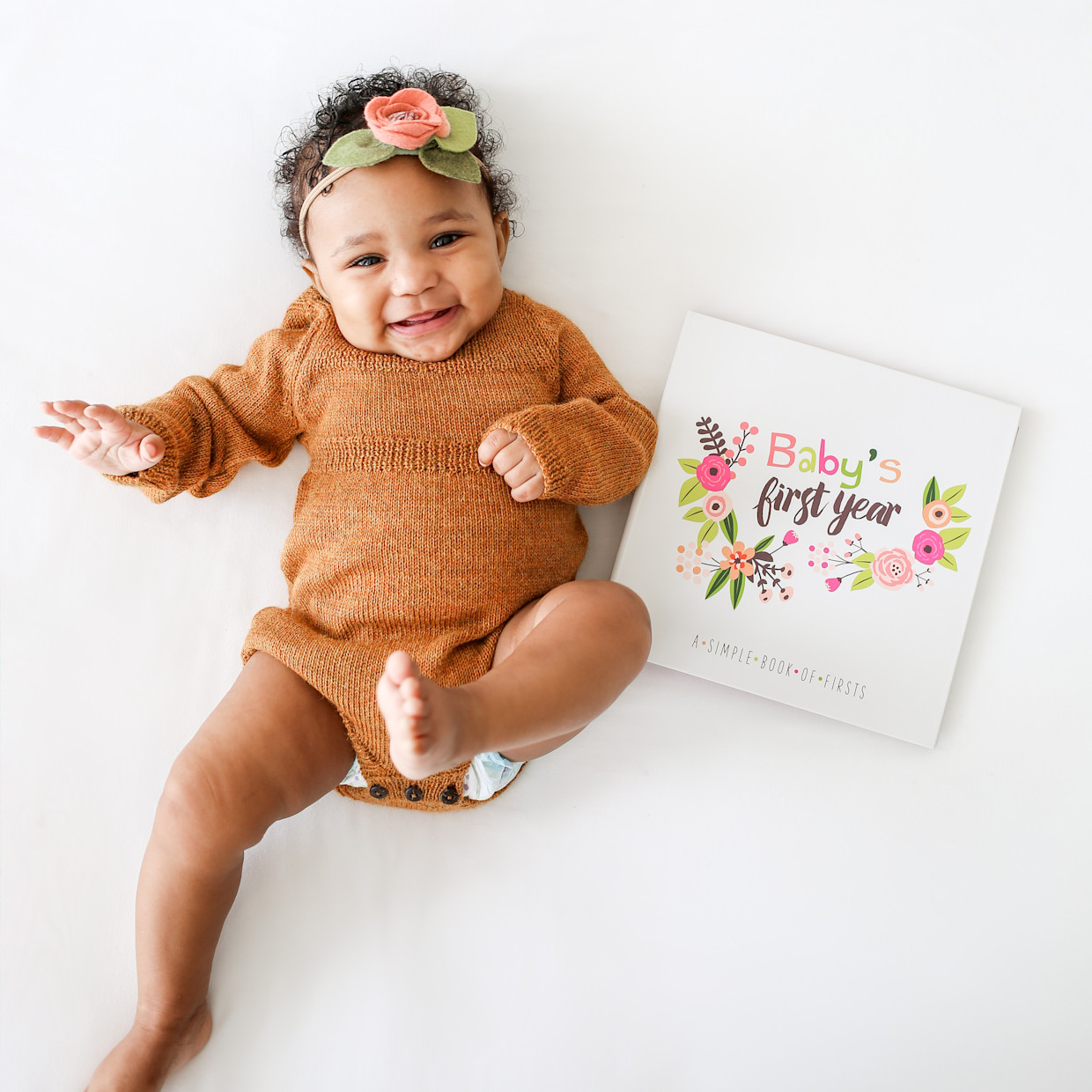 Lucy Darling Baby's First Year Memory Book - Little Artist.