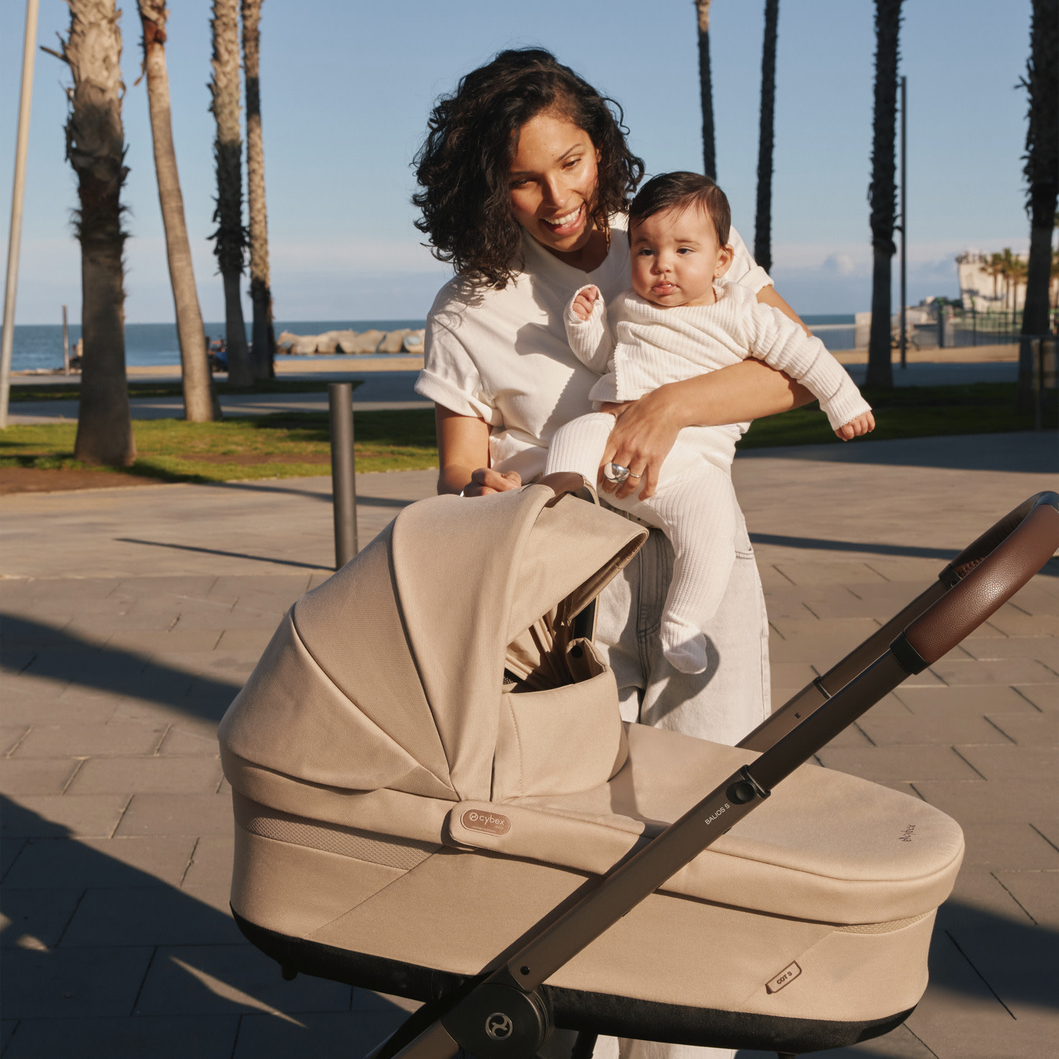 Cybex Cot S Lux - Stone Grey.