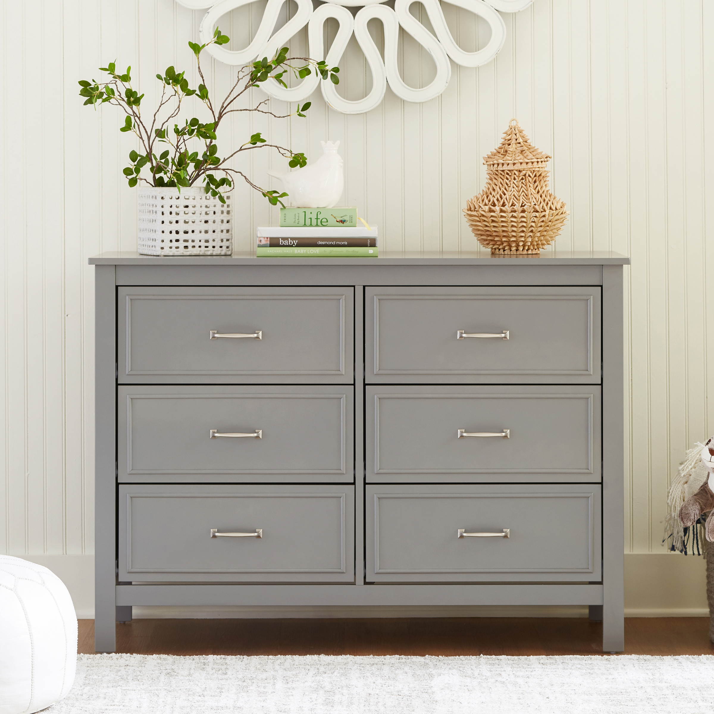 daVinci Charlie 6-Drawer Double Dresser - Grey.