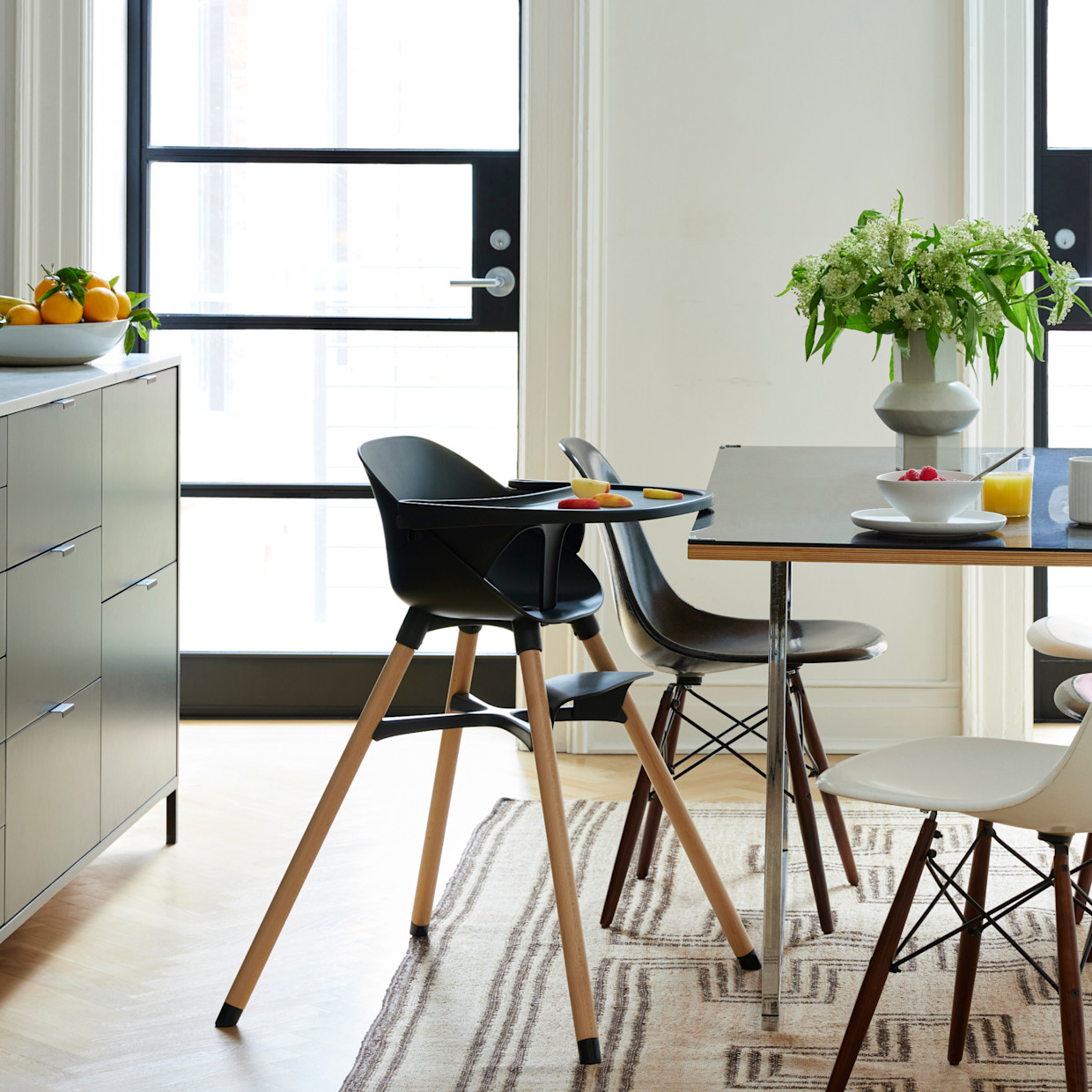 Lalo High Chair - Licorice.