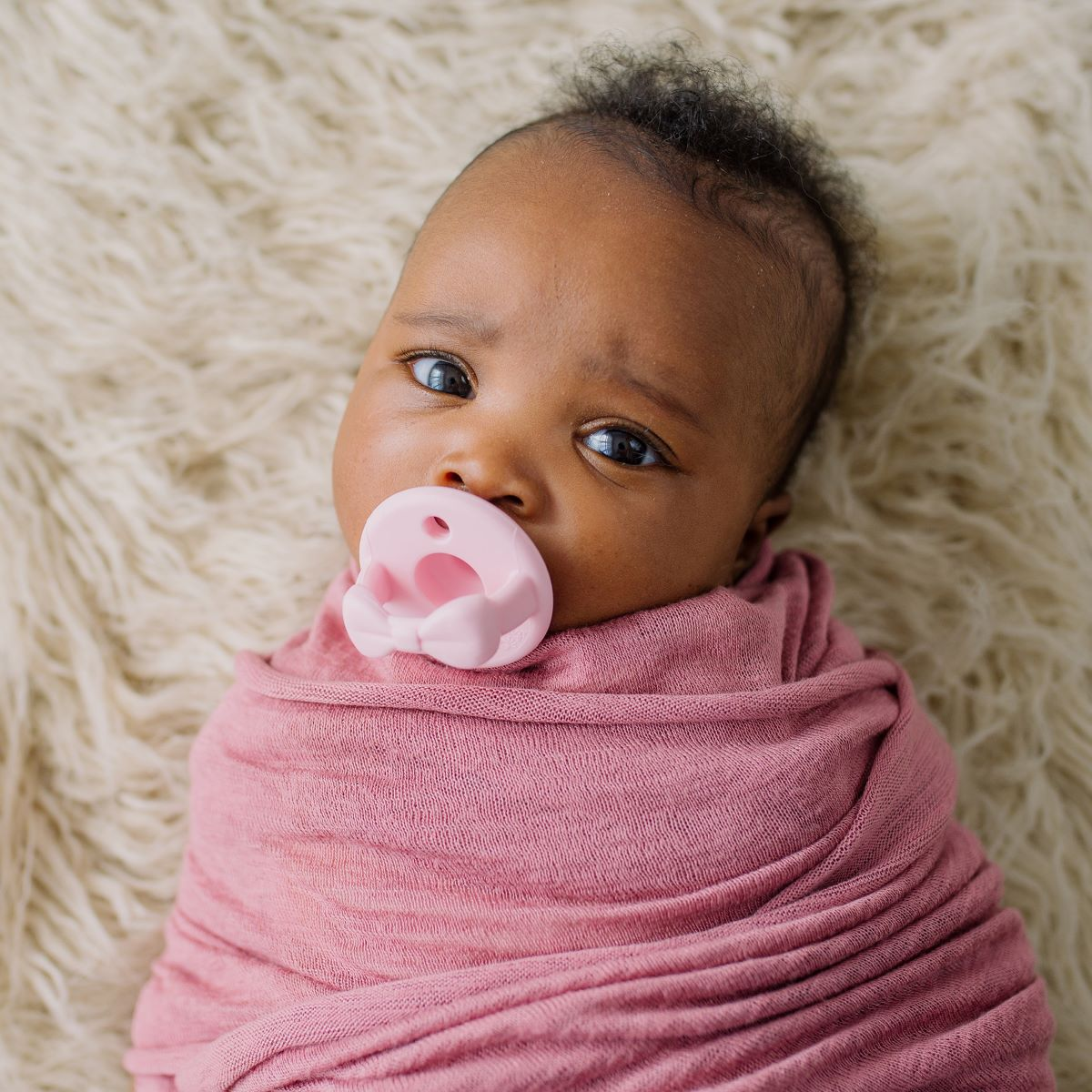 Itzy Itzy Silicone Pacifie Holde – Holds 2 Pacifies