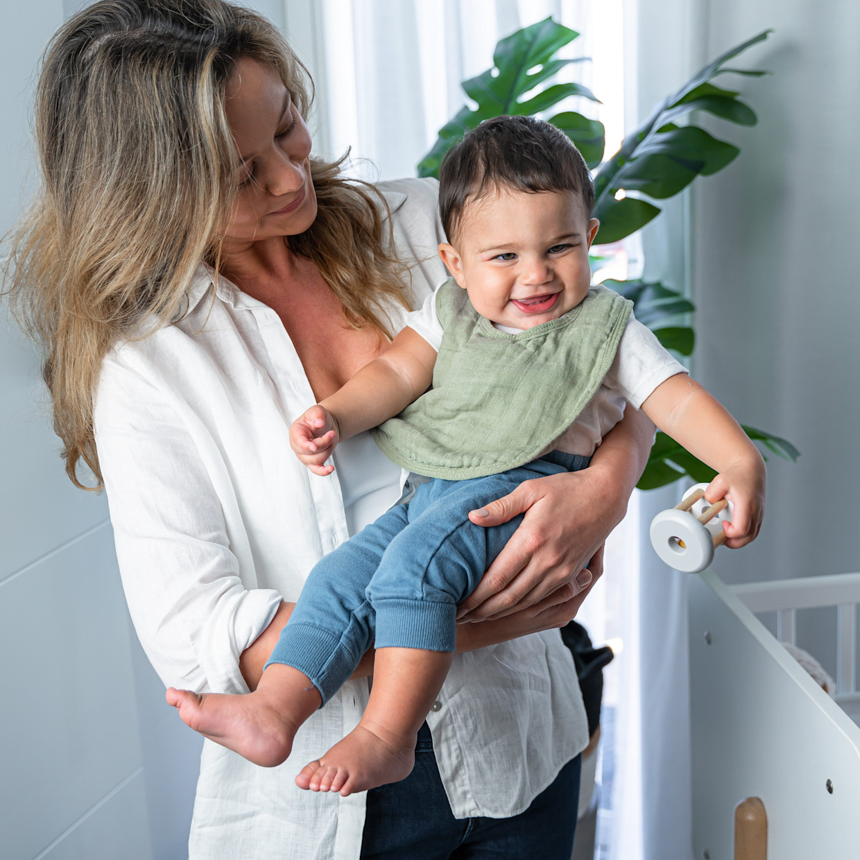 Comfy Cubs Muslin Bibs with Adjustable Snaps (4 Pack) - Sage, 4.