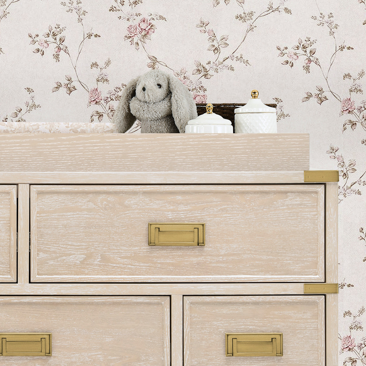 Bellini Paris Changing Tray - Whitewash Ash.