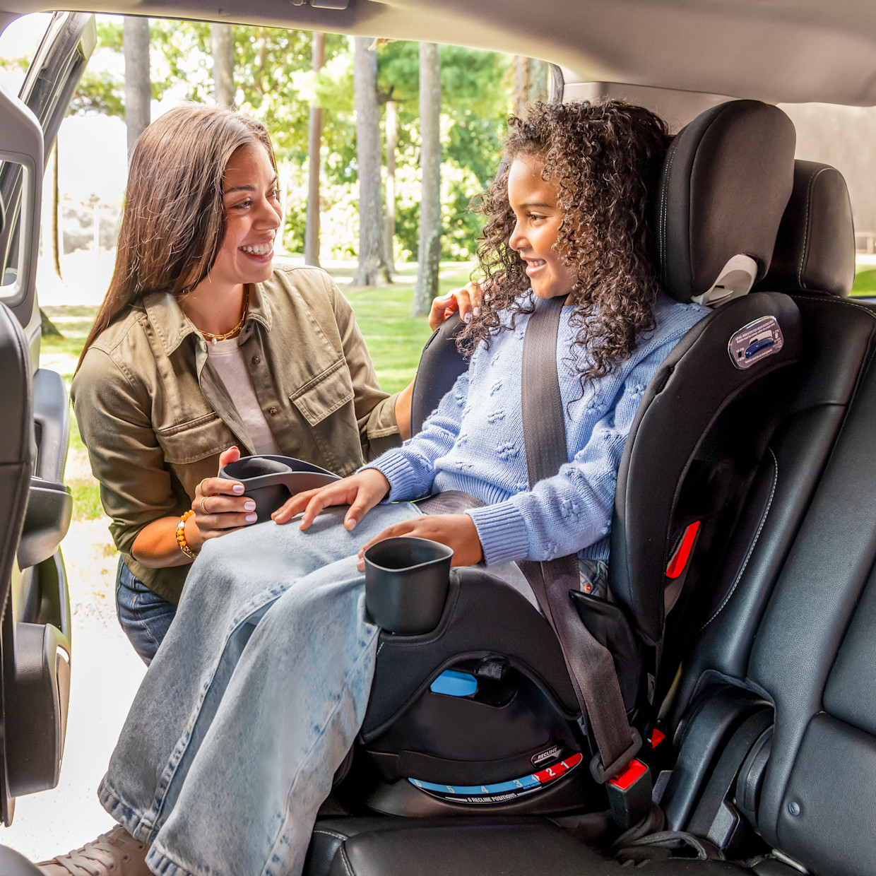 Evenflo All4Stages Slim+ 4-in-1 Convertible Car Seat - Howell Black.