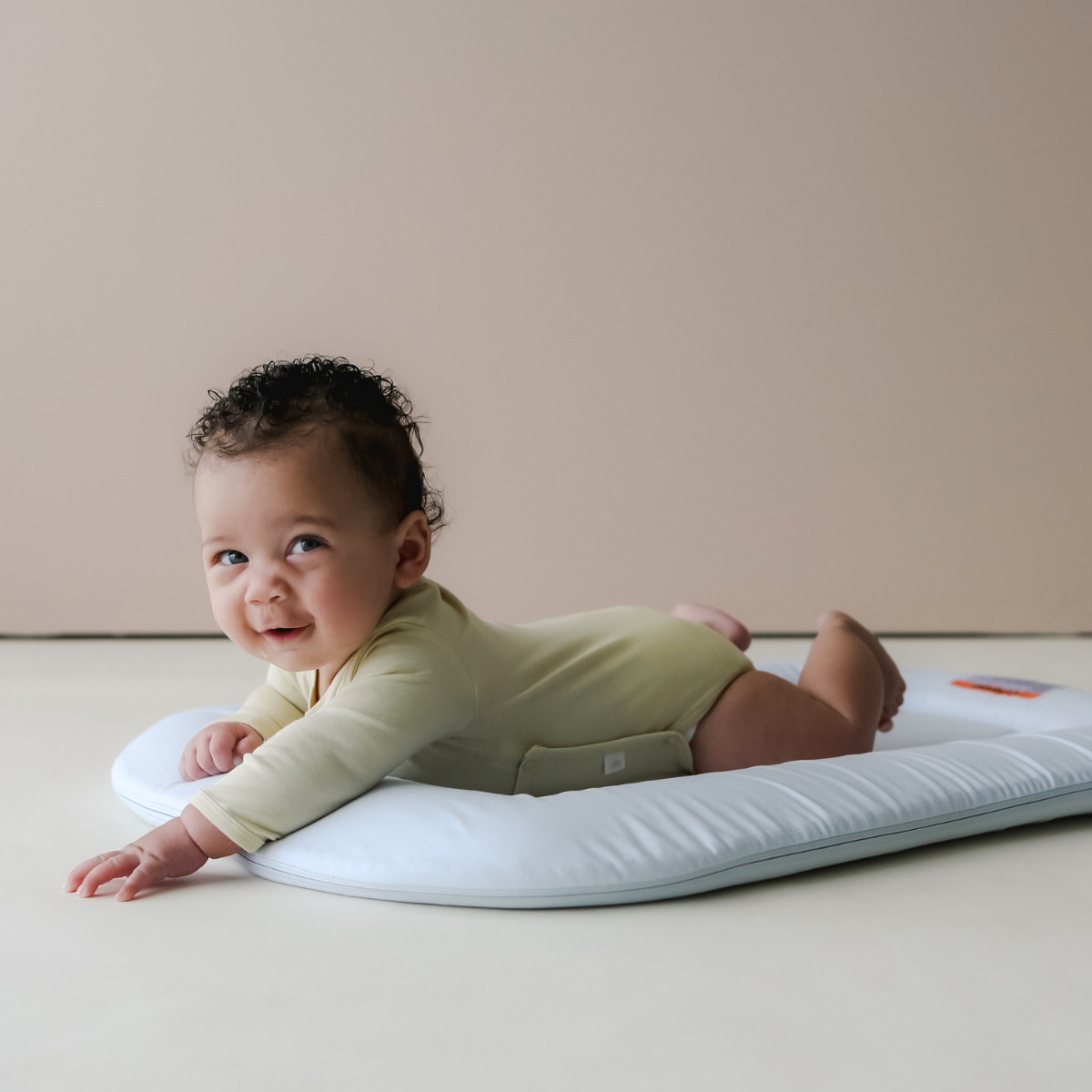 Snuggle Me Organic Lounger Wave - Sky.
