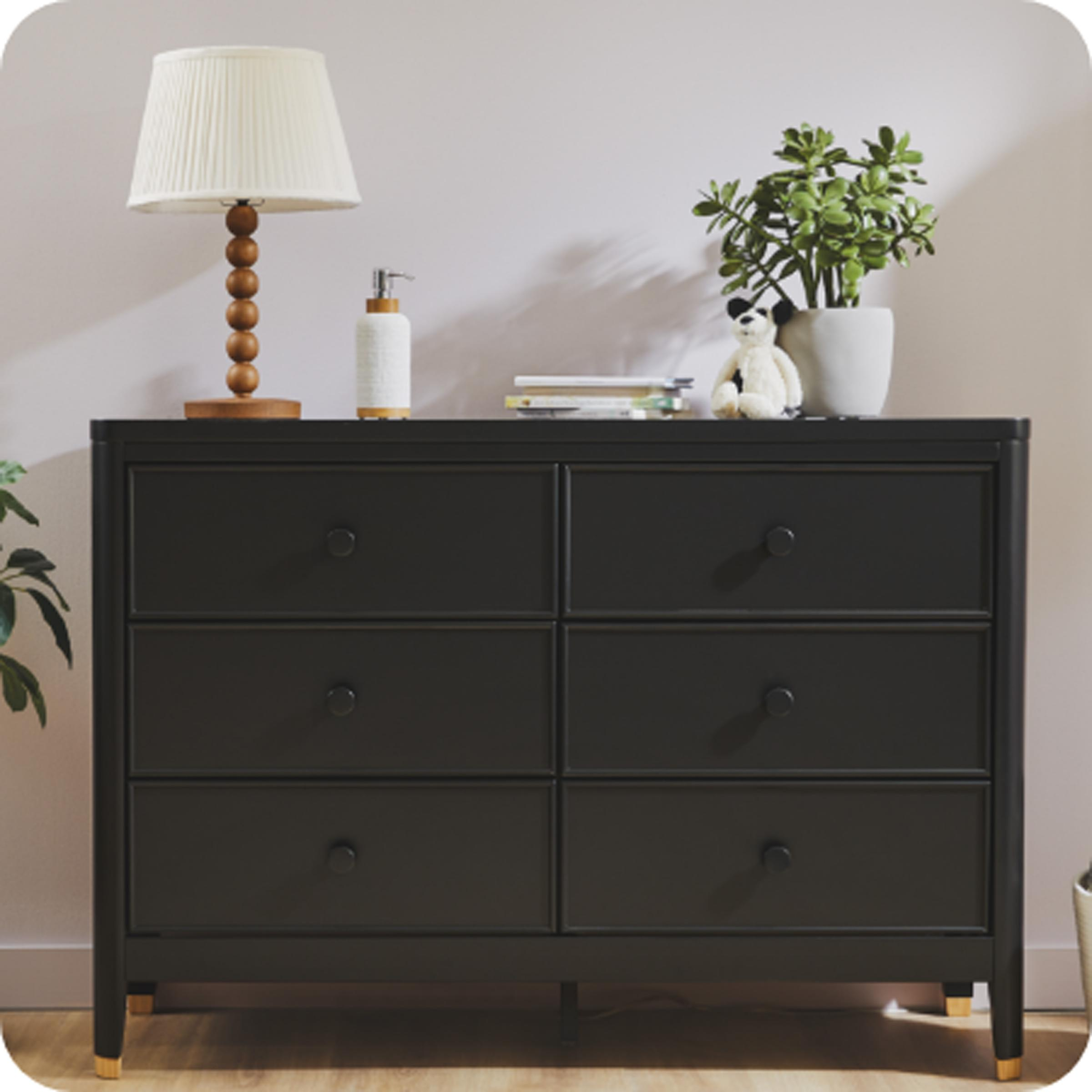 Little Seeds Aster 6-Drawer Dresser - White.