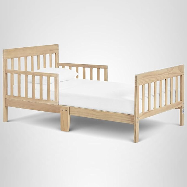 Dream On Me Finn Toddler Bed.