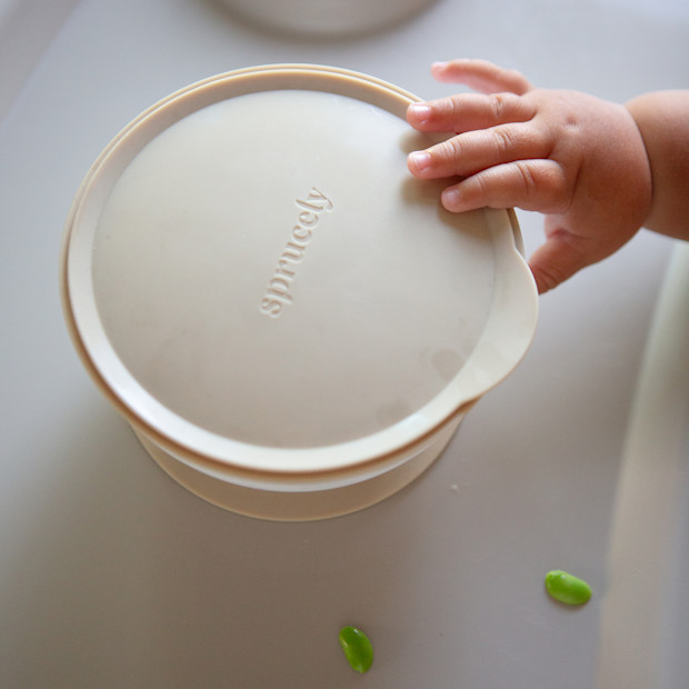 Sprucely Suction Bowl with Lid (2 Pack).