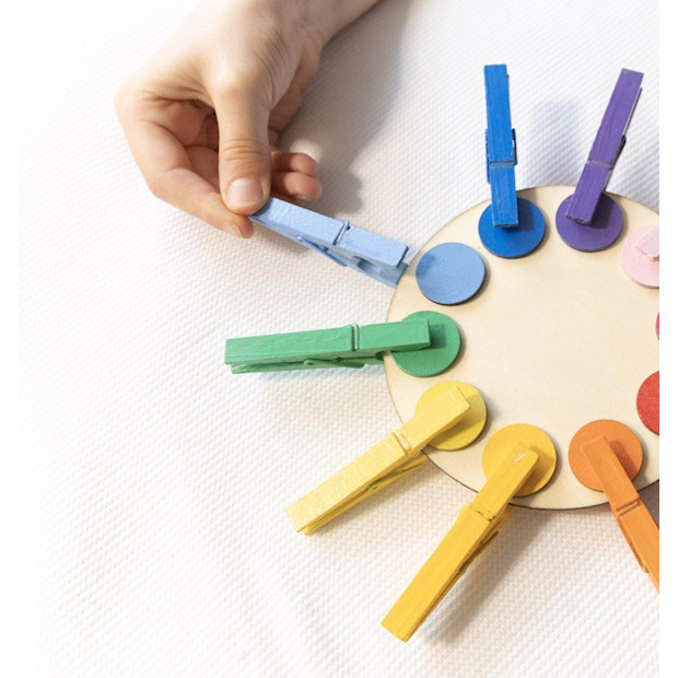 Bright Beginnings STL Color Matching Clothespin Toy.
