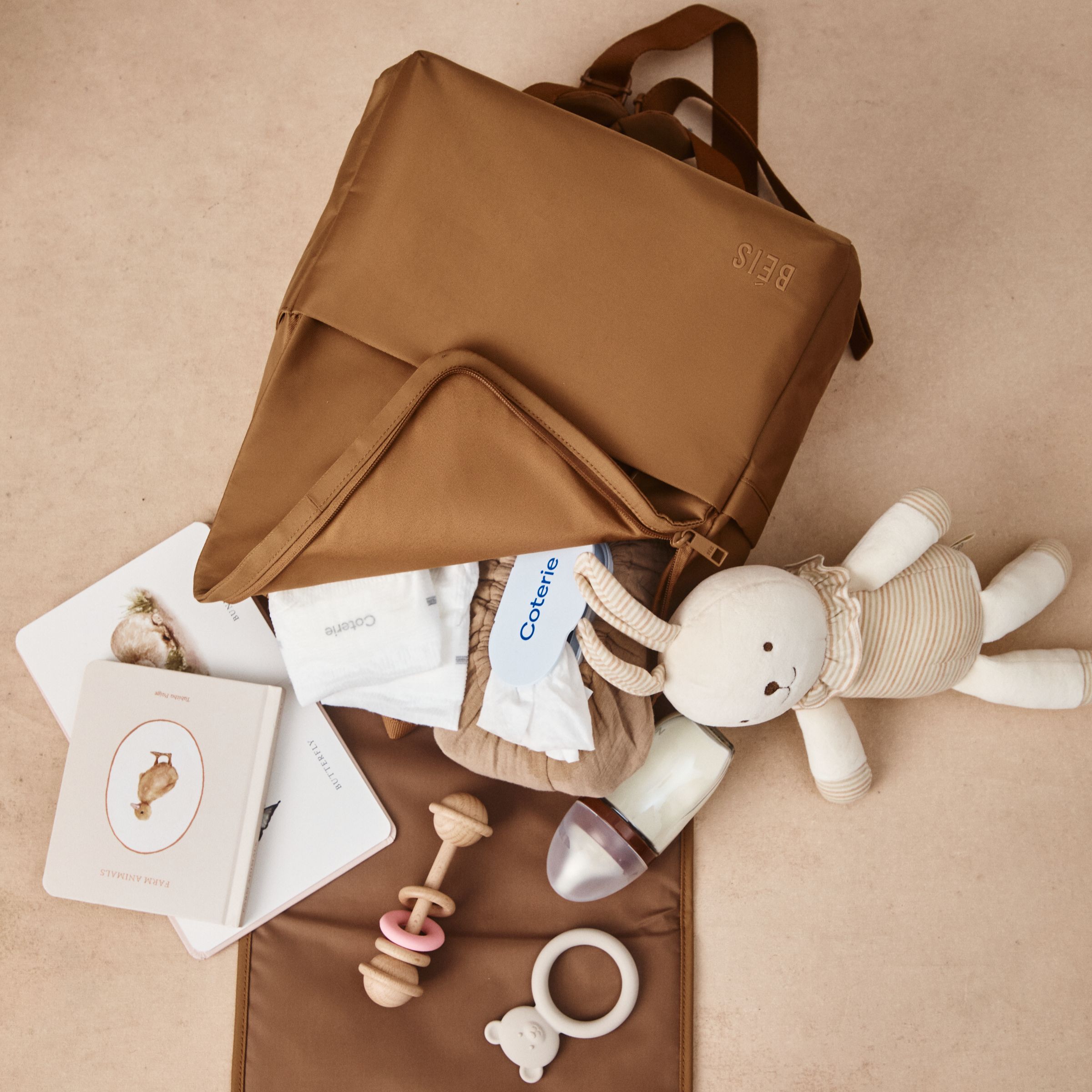 BEIS Travel The Everyday Diaper Backpack - Camel, Nylon Twill.