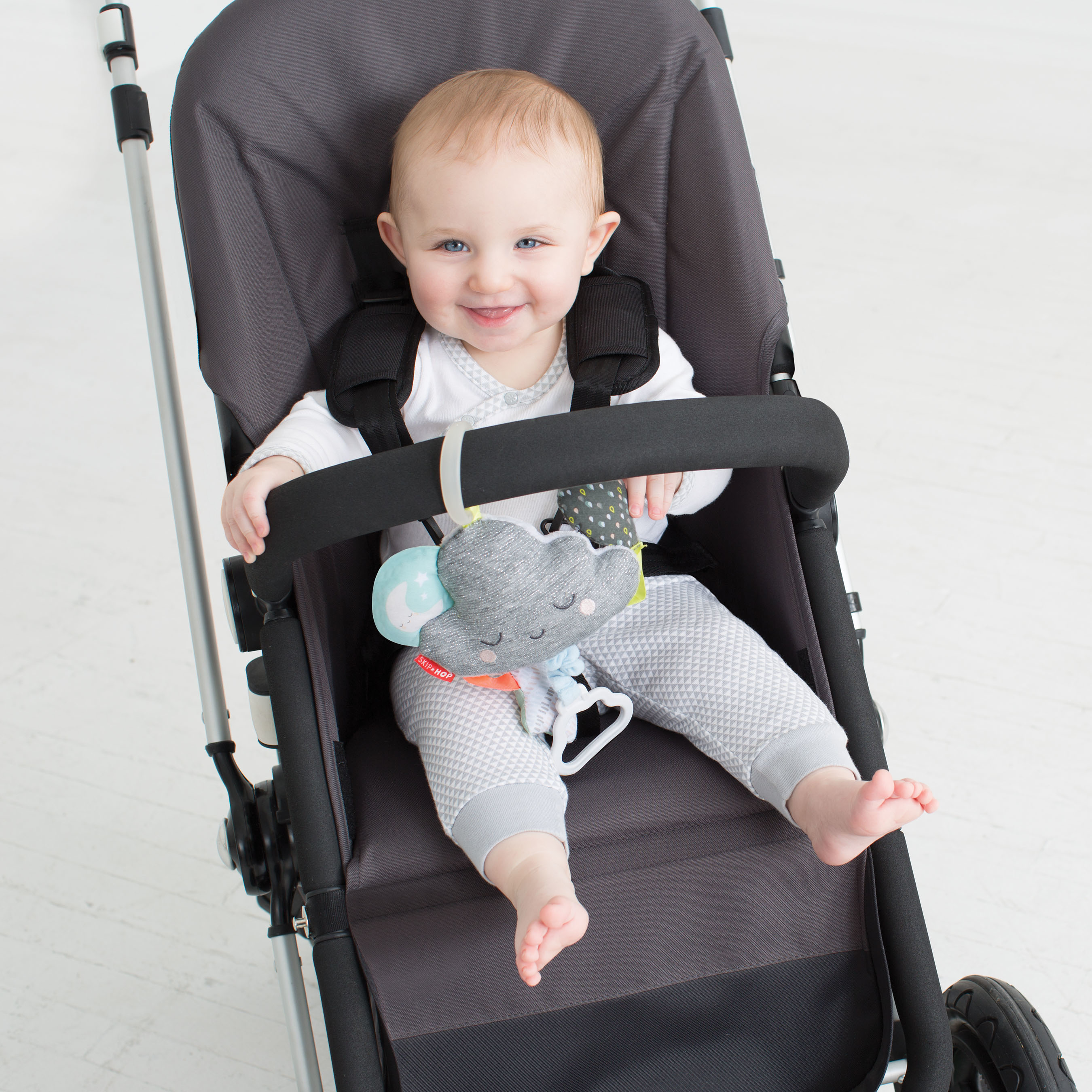Skip Hop Silver Lining Jitter Stroller Toy - Cloud.
