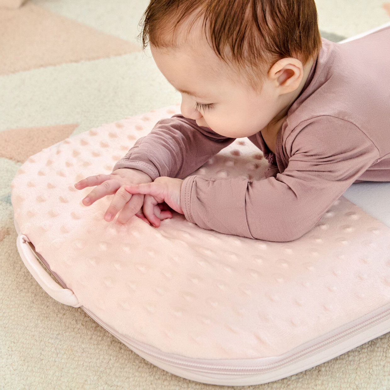 Rahoo Baby 3-in-1 Learn & Lounge Newborn Lounger - Petal Pink.