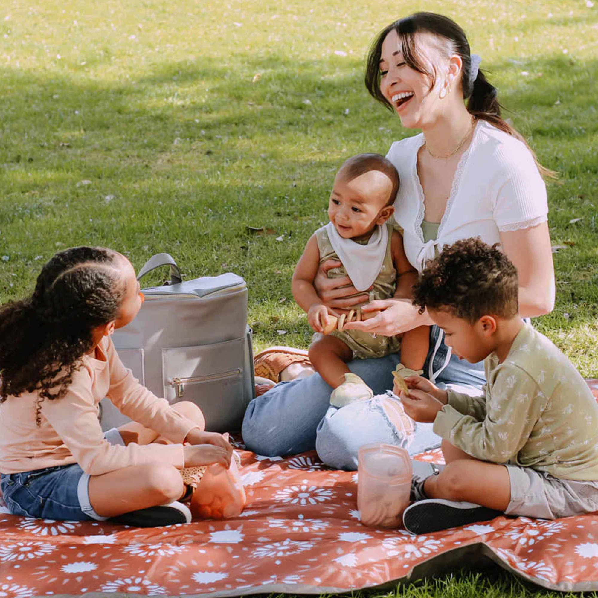 Little Unicorn Outdoor Blanket - Sun Baked, 5 X 7 Ft.