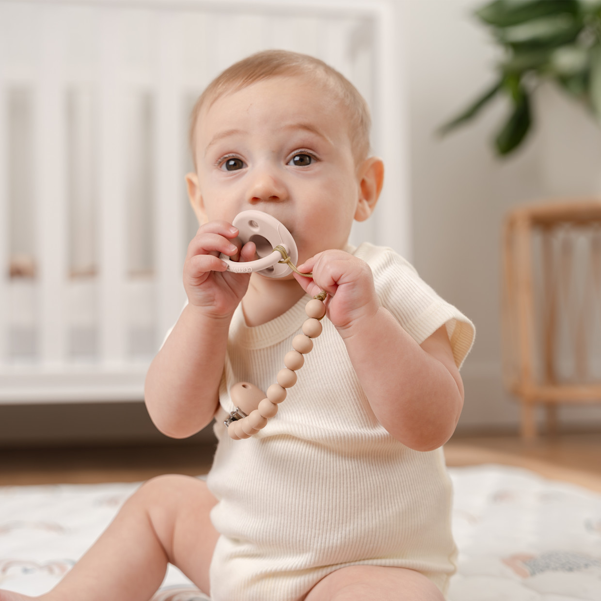 Comfy Cubs Pacifier Clips 100% Food Grade Silicone (2 Pack) - Beige And Light Beige.