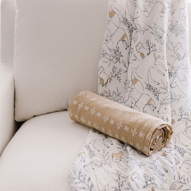 Crane Baby Cotton Muslin Swaddles (2 Pack).