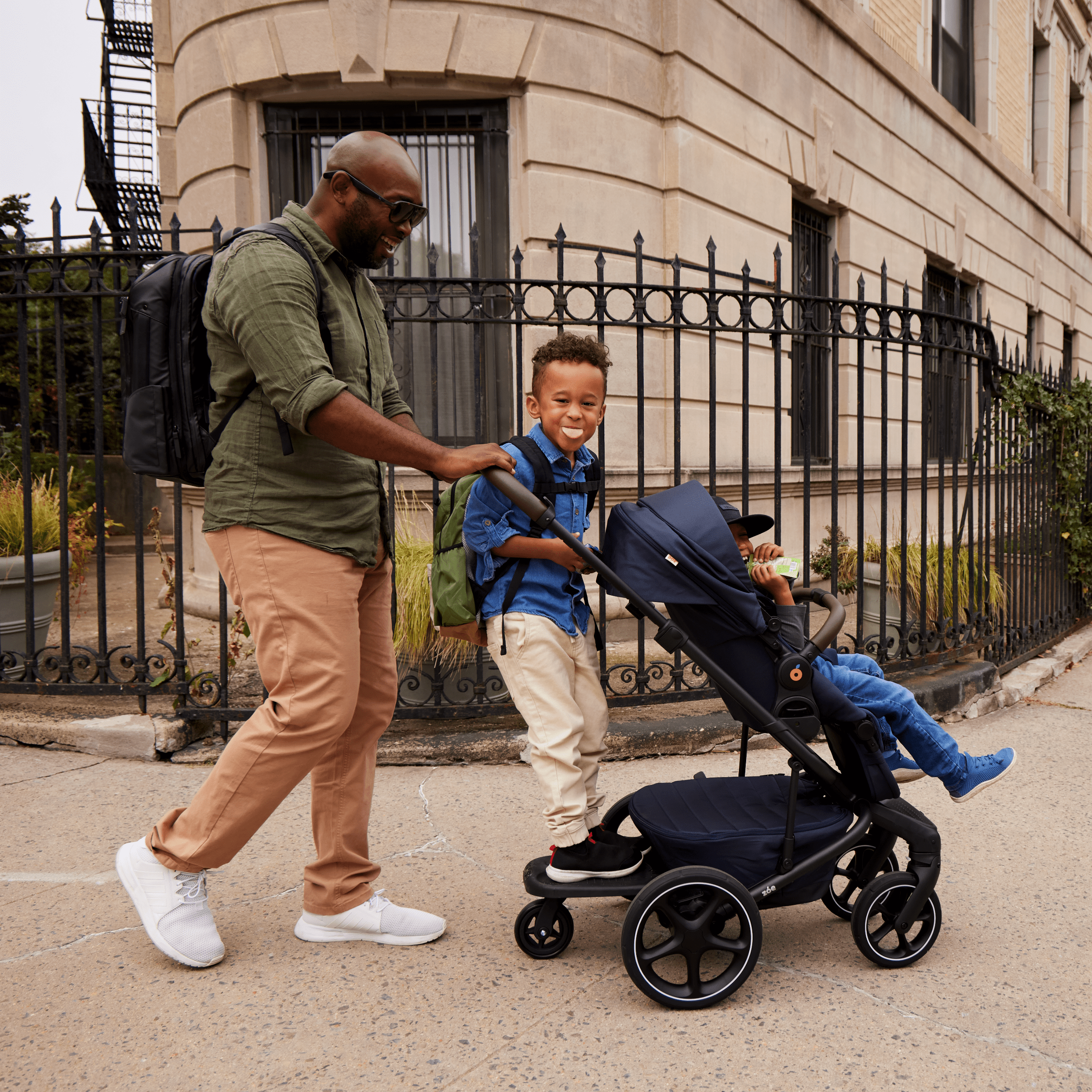 Zoe Journey Ride on Board - Black.