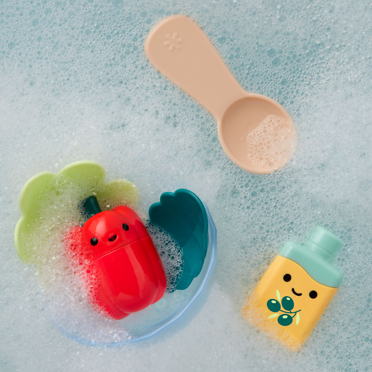 Skip Hop Tub-to-Table Cafe Prep & Serve Salad Bath Toy Set.