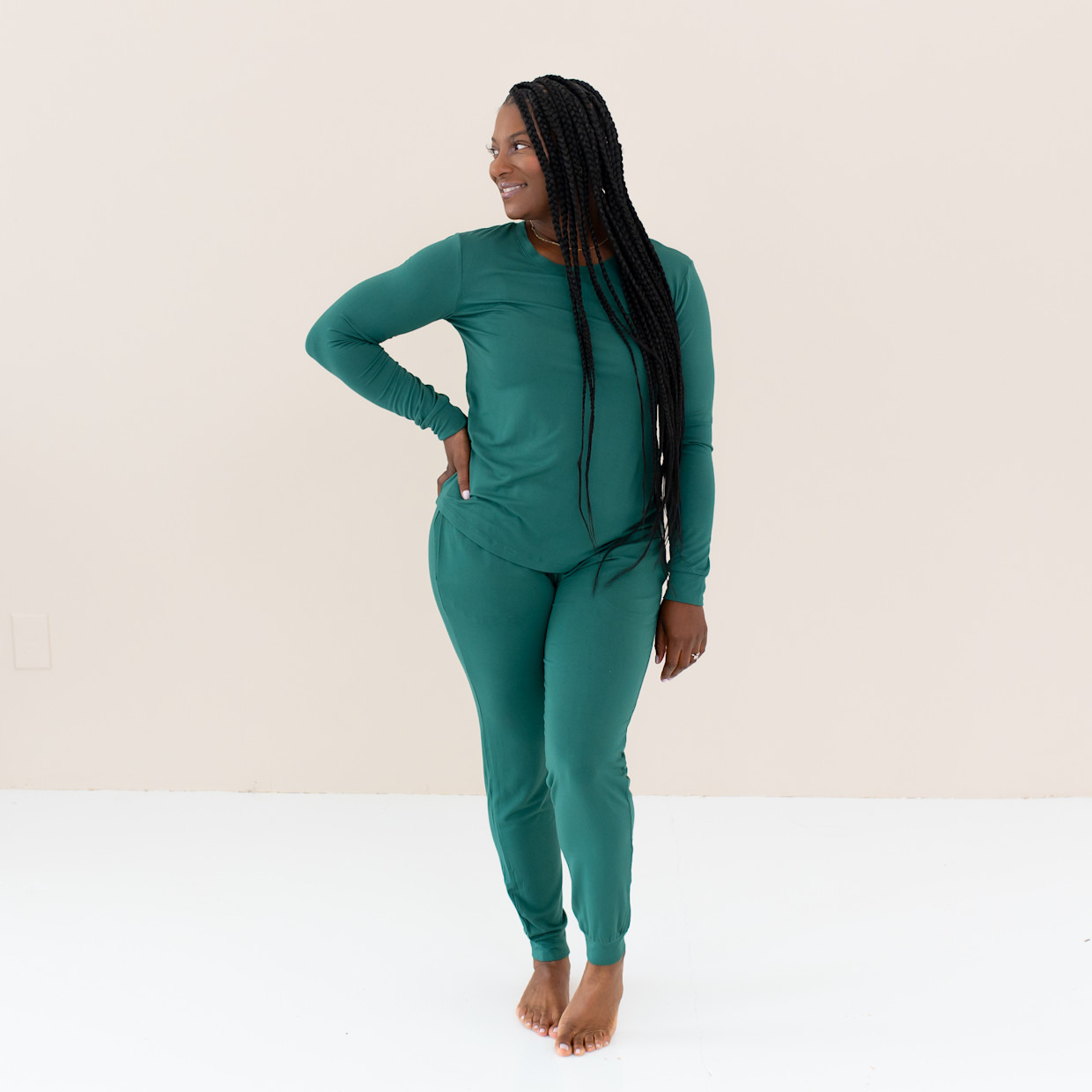 Kyte Baby Women's Jogger Pajama Set - Emerald, Large.