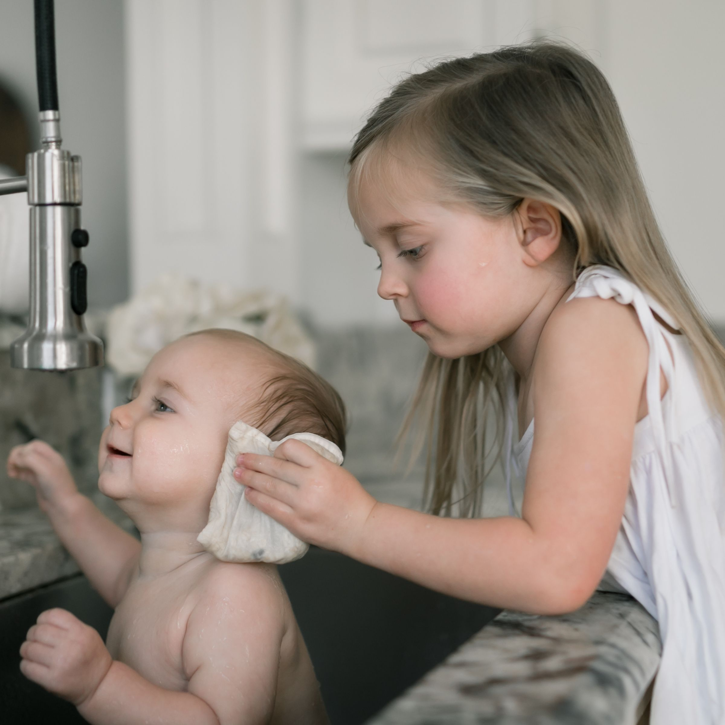 Ella Ola Organic Baby Bath Soak - Blue.