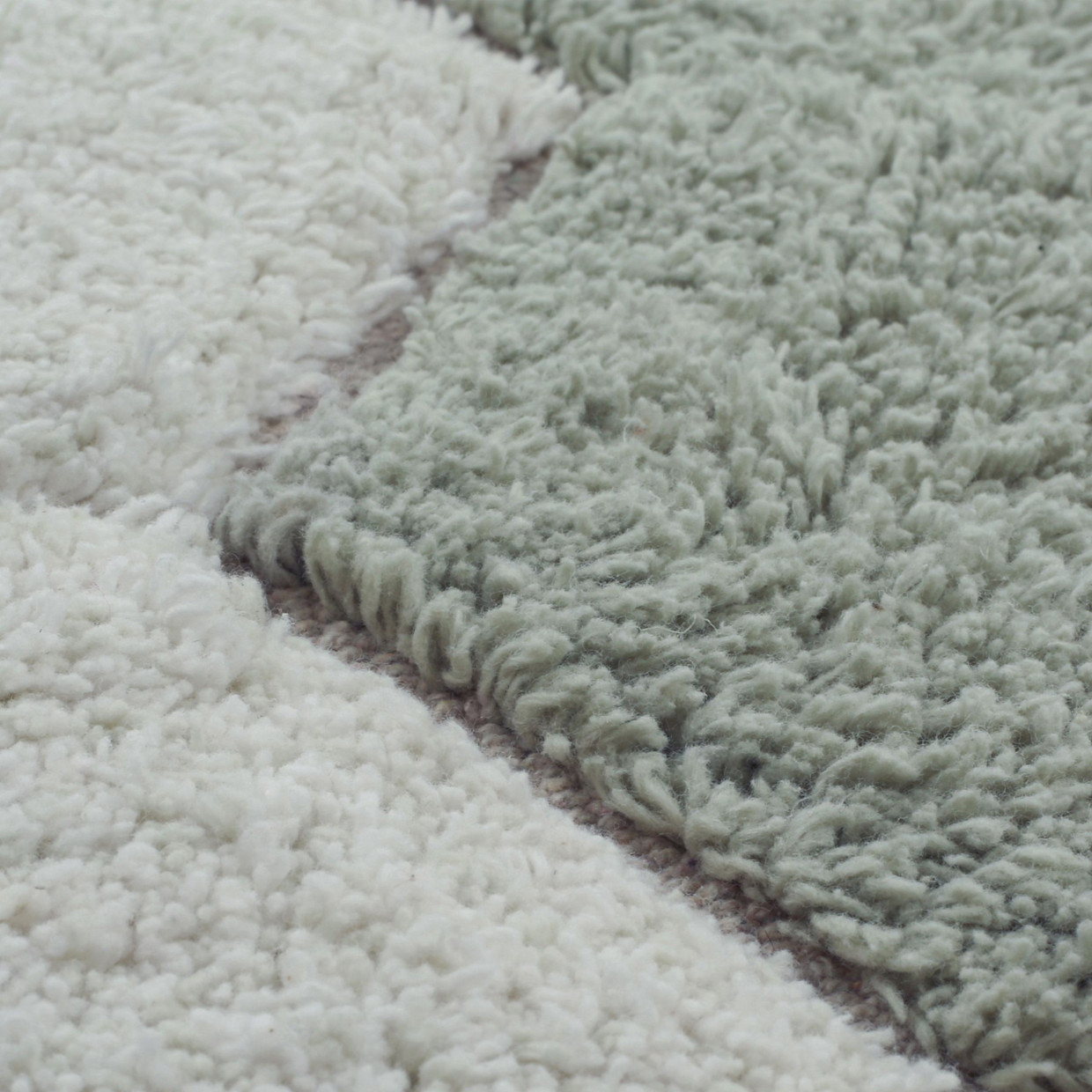 Lorena Canals Round Honeycomb Washable Rug - Blue Sage, 4' 7".