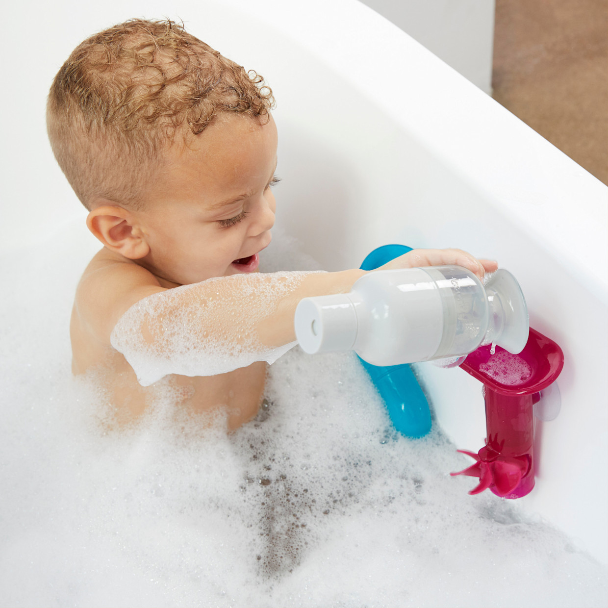 Boon 13-Piece Building Bath Toy Set.