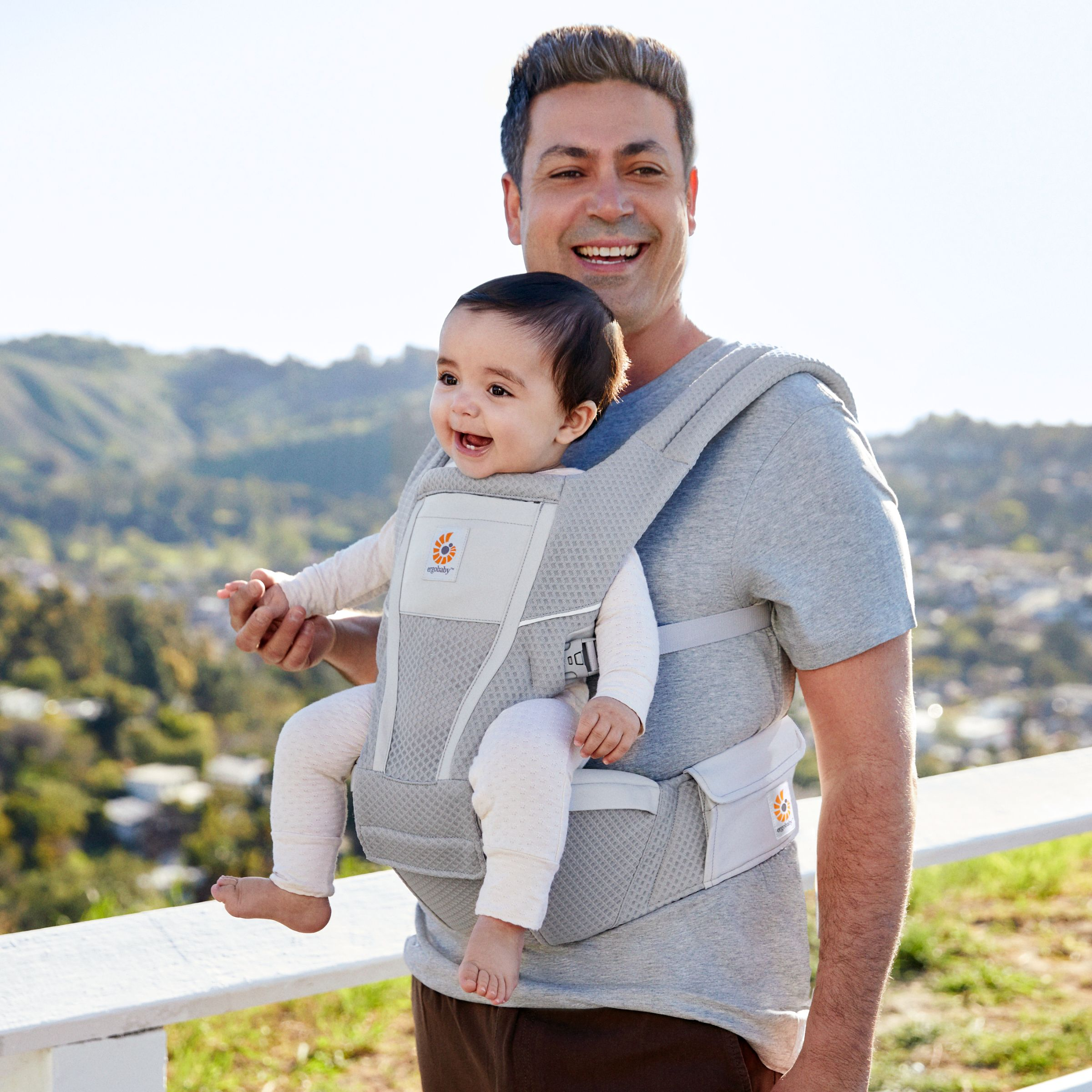 Ergobaby Alta Hip Seat Carrier - Pearl Grey.