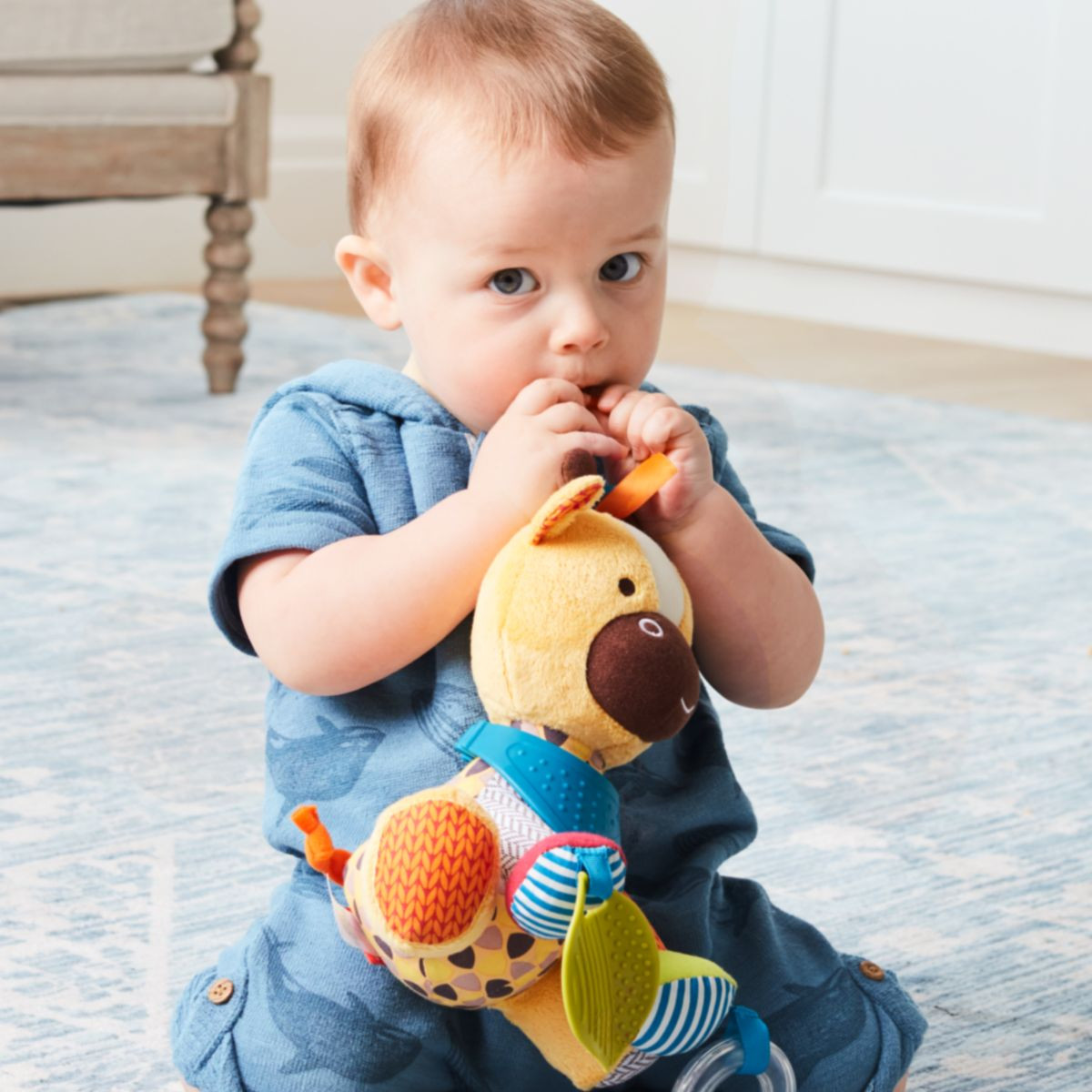 Skip Hop Bandana Buddies Stroller Toy - Giraffe.
