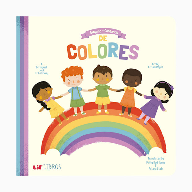 Singing/Cantando de Colores.