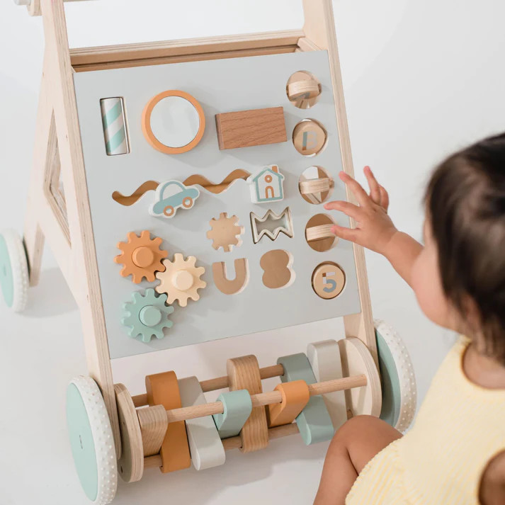 Wonder & Wise Step Right Up Activity Walker.