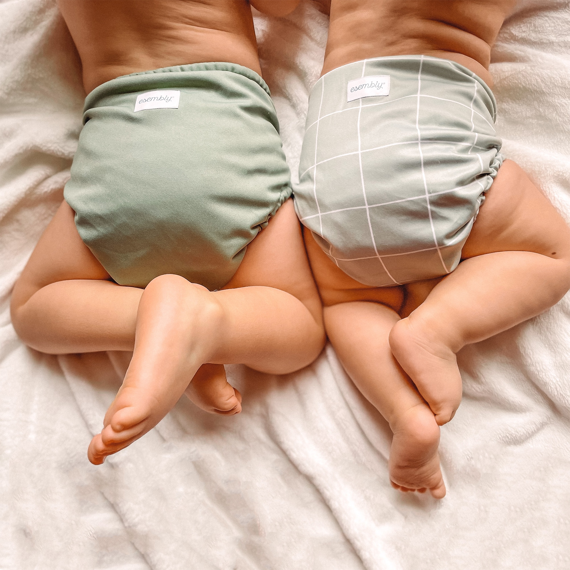 Esembly Cloth Diapering Try-It Kit - Aloe, Size 1 (7-17 Lbs).