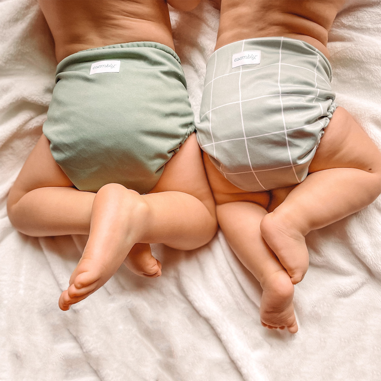 Esembly Cloth Diapering Try-It Kit - Aloe, Size 1 (7-17 Lbs).