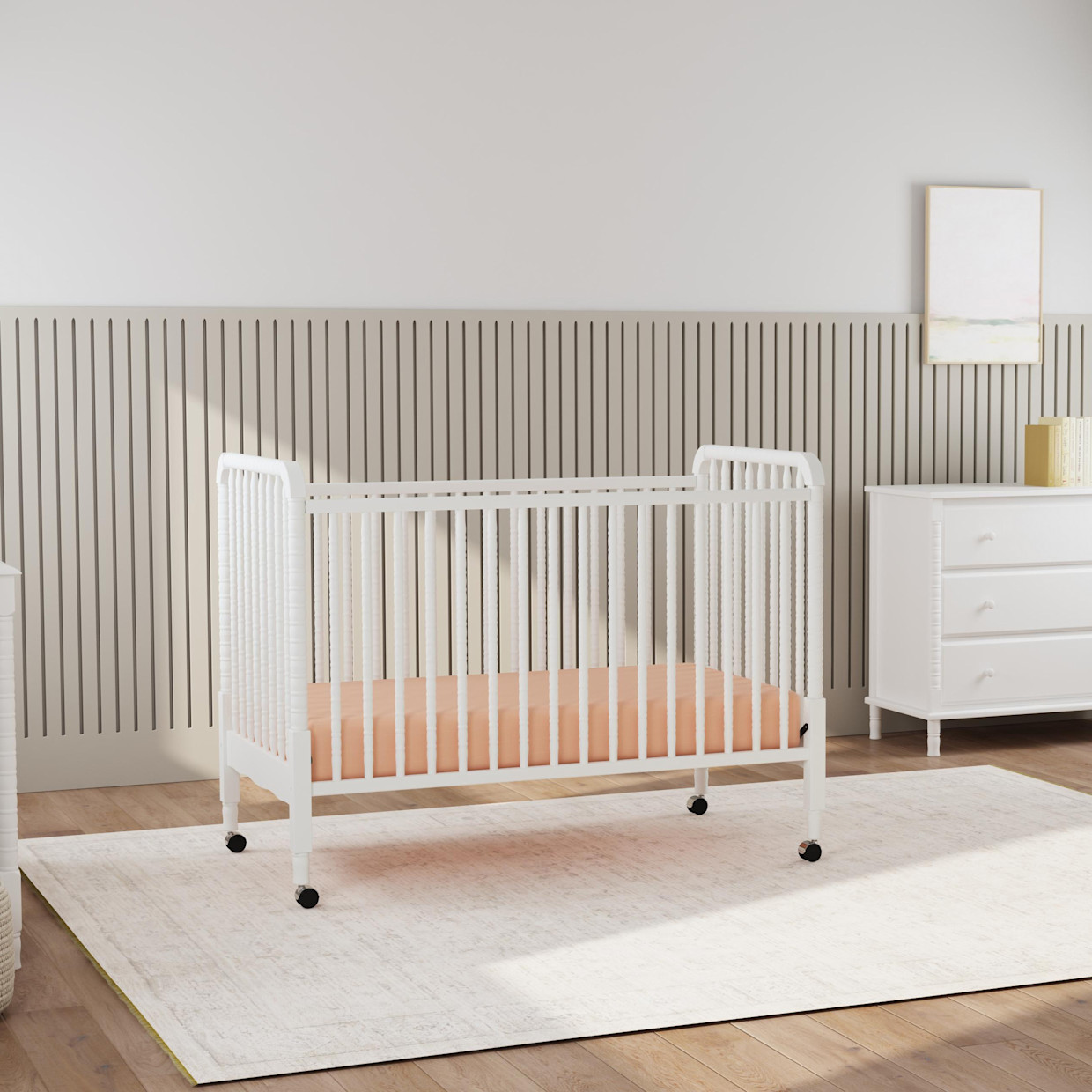 daVinci Jenny Lind 3-in-1 Convertible Crib - White.