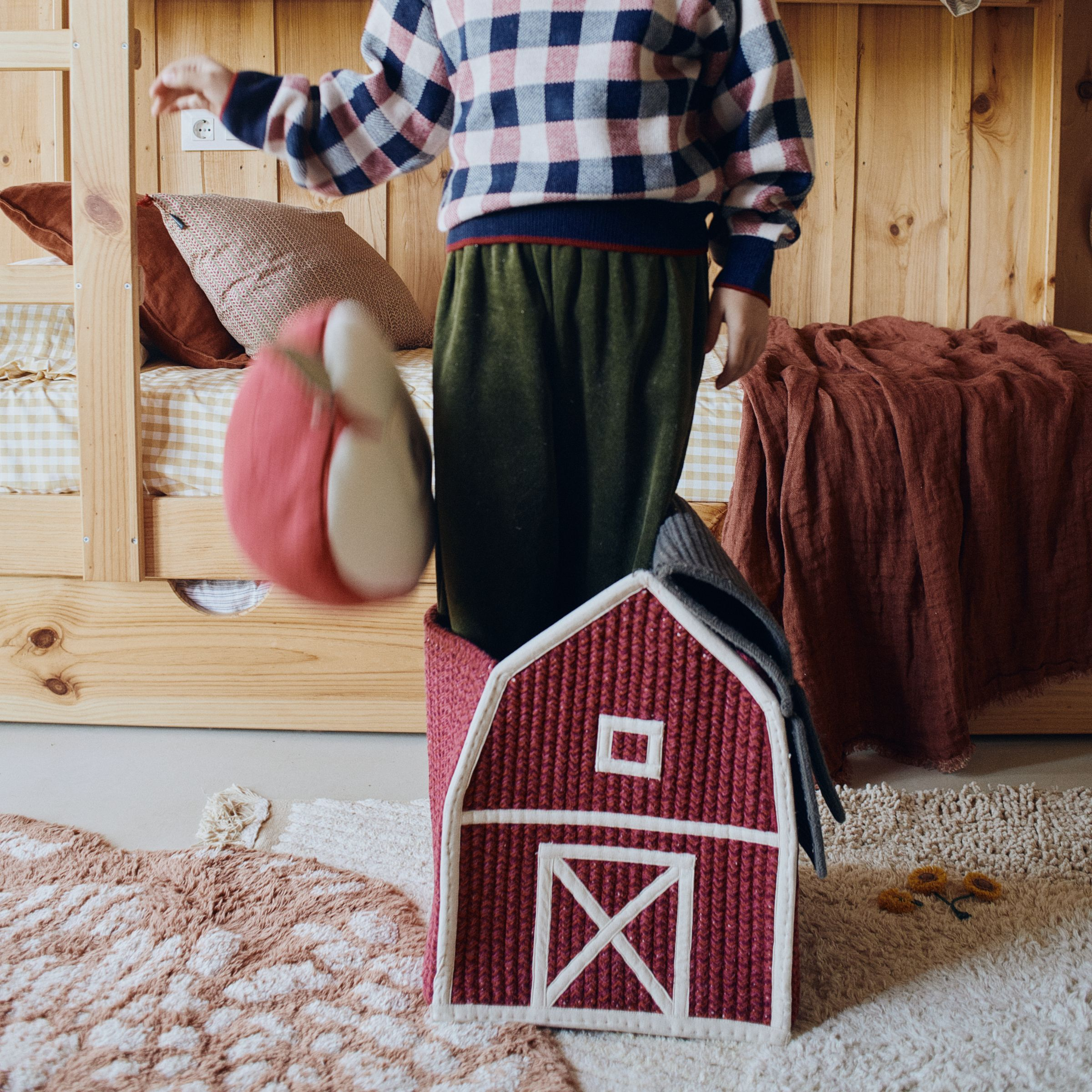 Lorena Canals Farm House Basket.