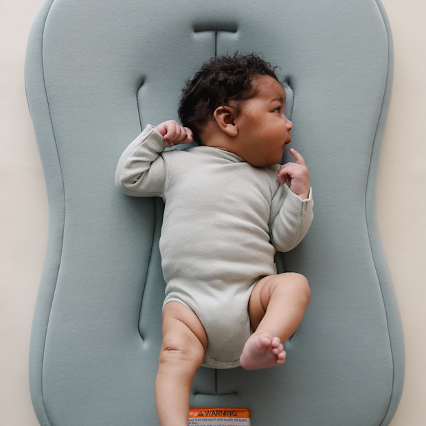 Snuggle Me Organic Infant Lounger Curve.