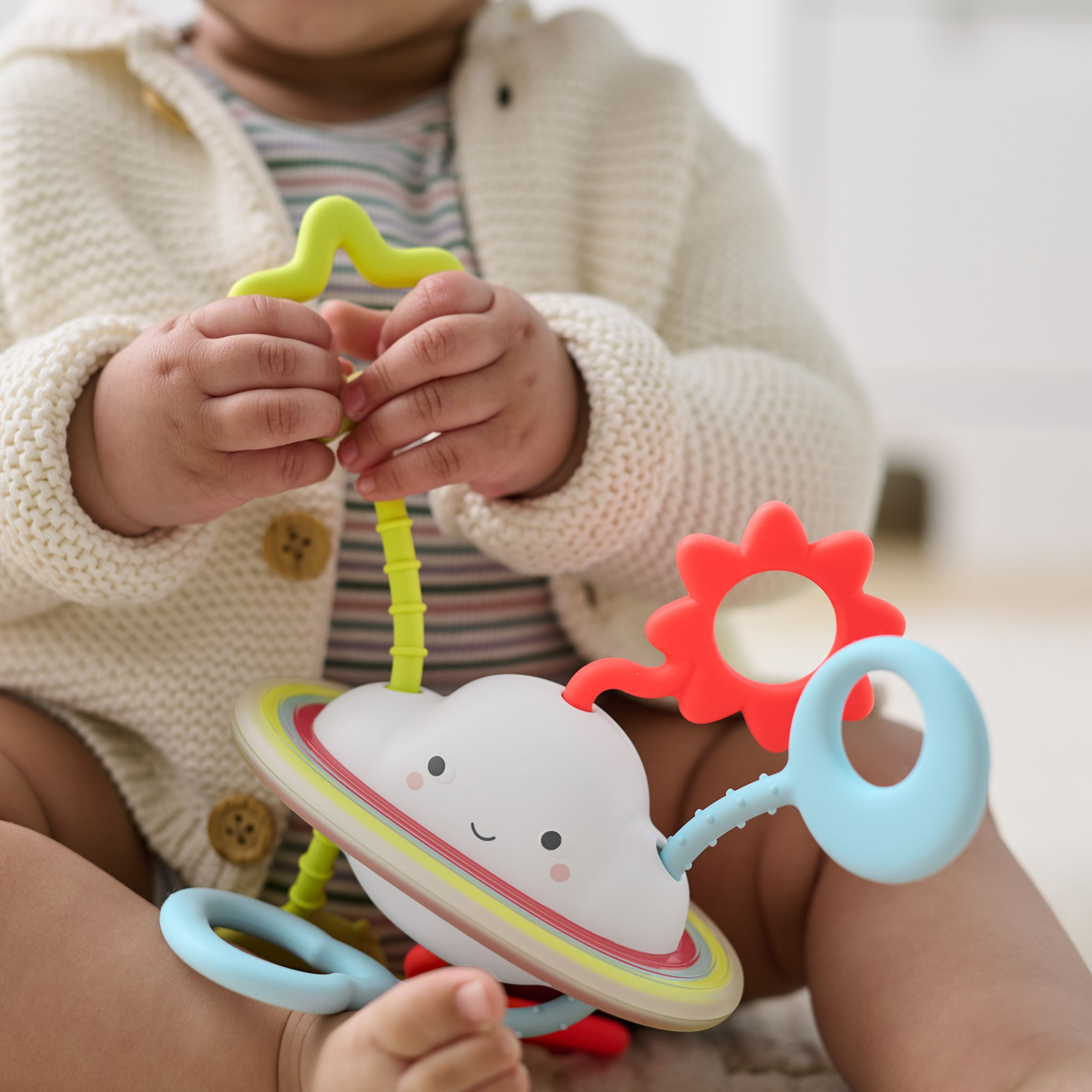 Skip Hop Silver Lining Cloud Pull & Play Baby Sensory Toy.