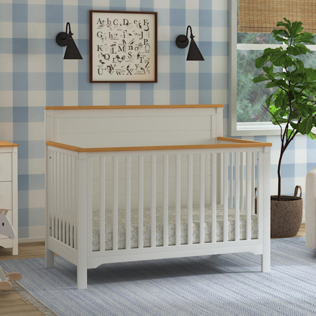 daVinci Shea 4-in-1 Convertible Crib.
