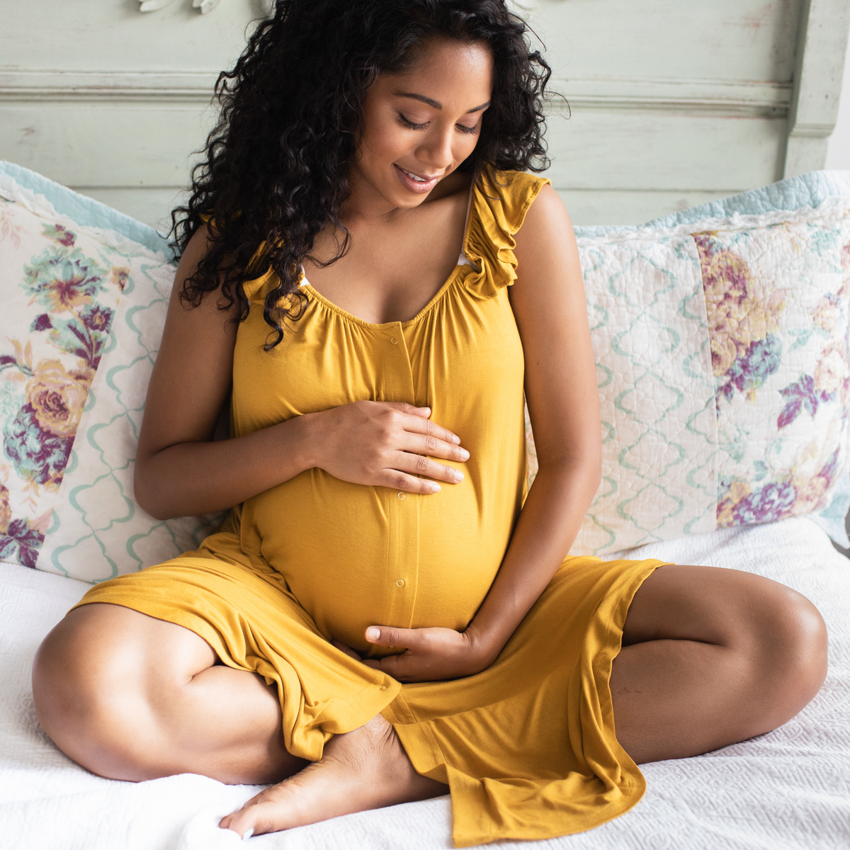 Kindred Bravely Ruffle Strap Labor & Delivery Gown - Honey, X-Large/1 X.