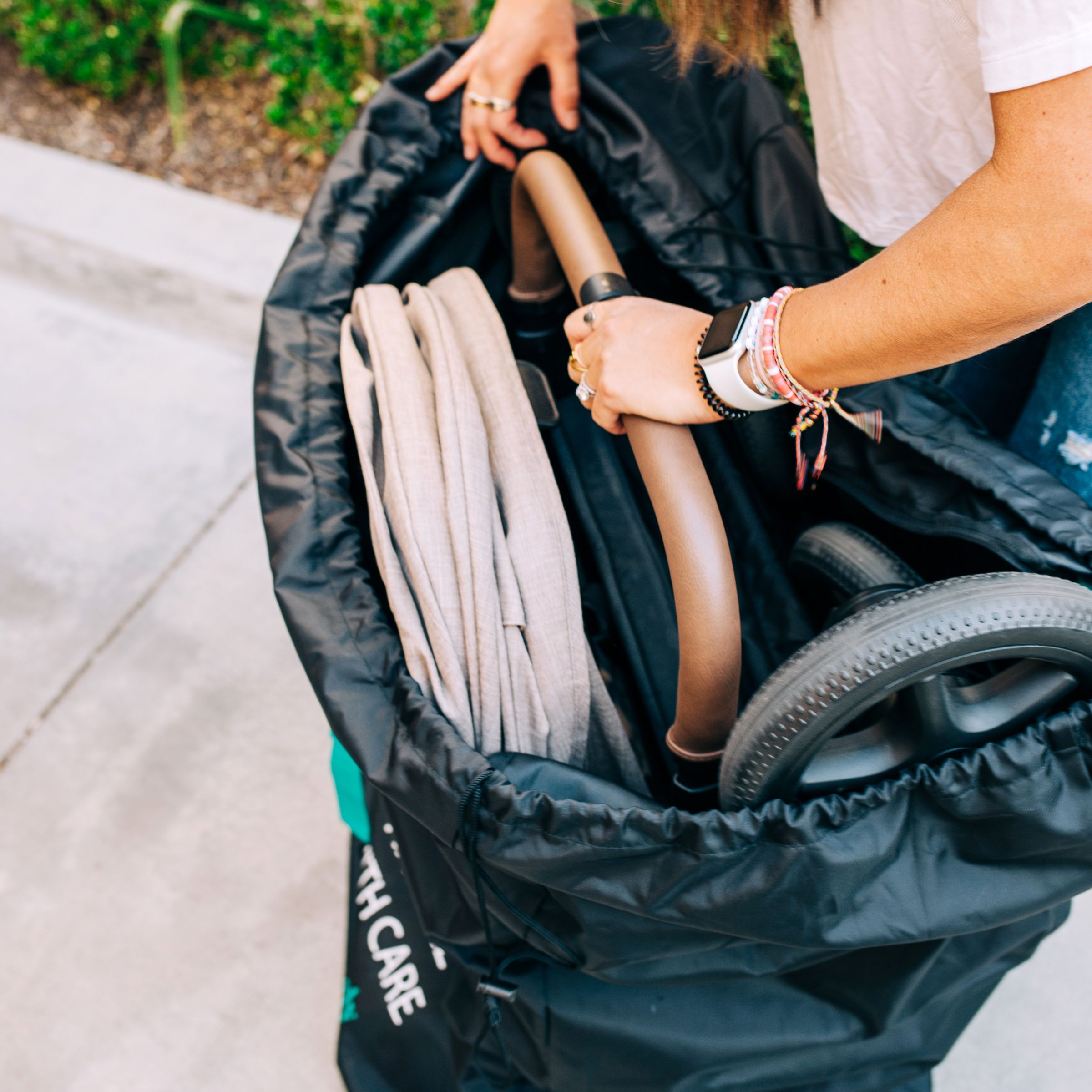 Sprucely Stroller Travel Bag - Black.