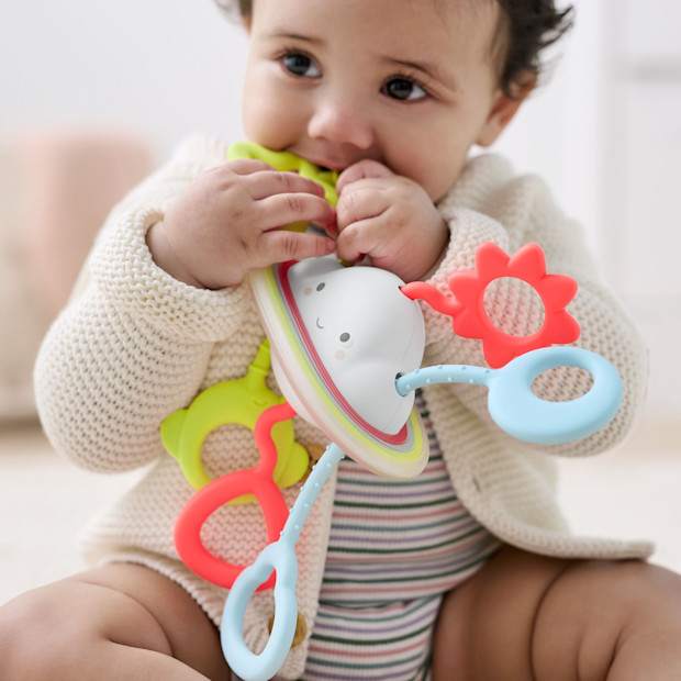 Skip Hop Silver Lining Cloud Pull & Play Baby Sensory Toy.