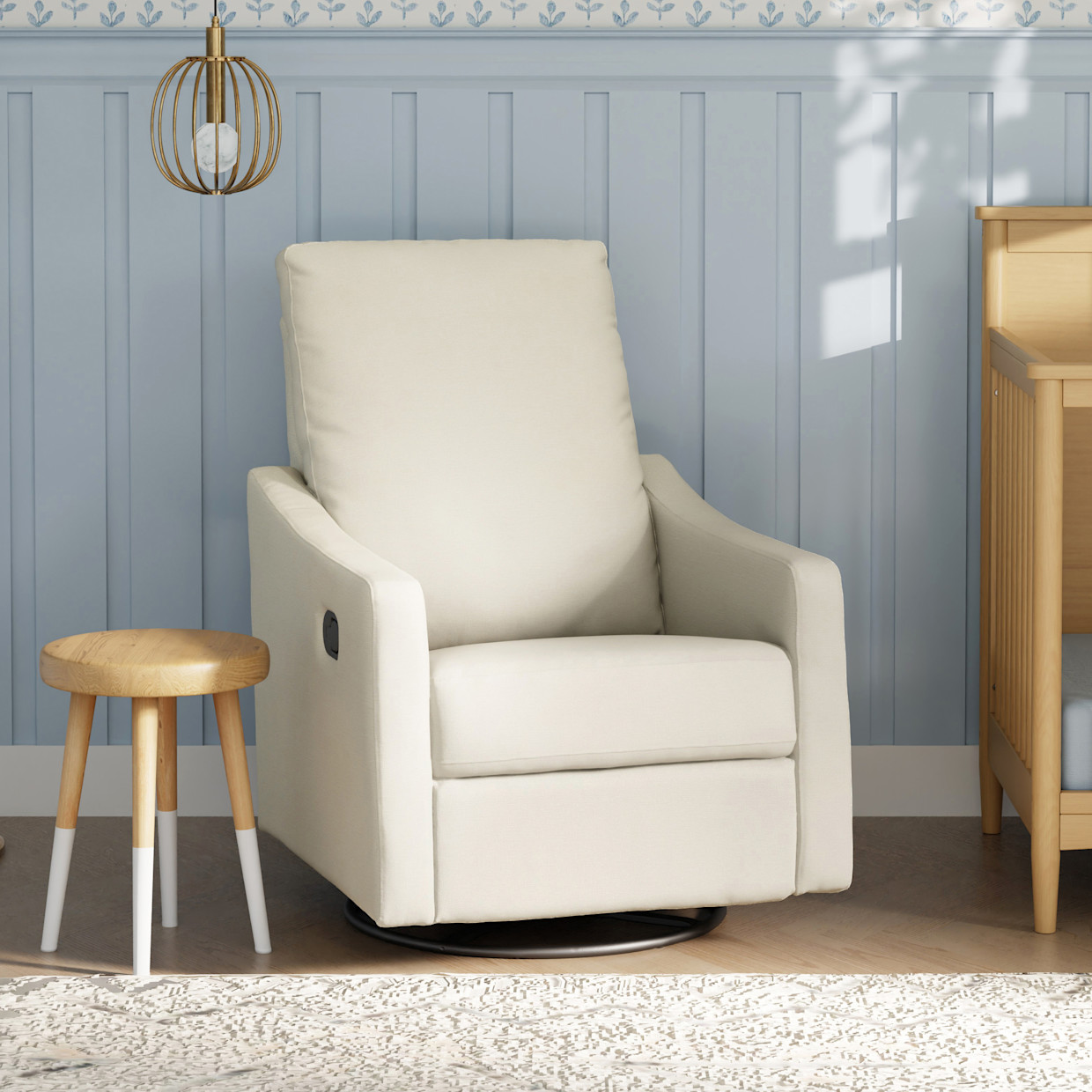 daVinci Jonah Manual Swivel Recliner - Vanilla.