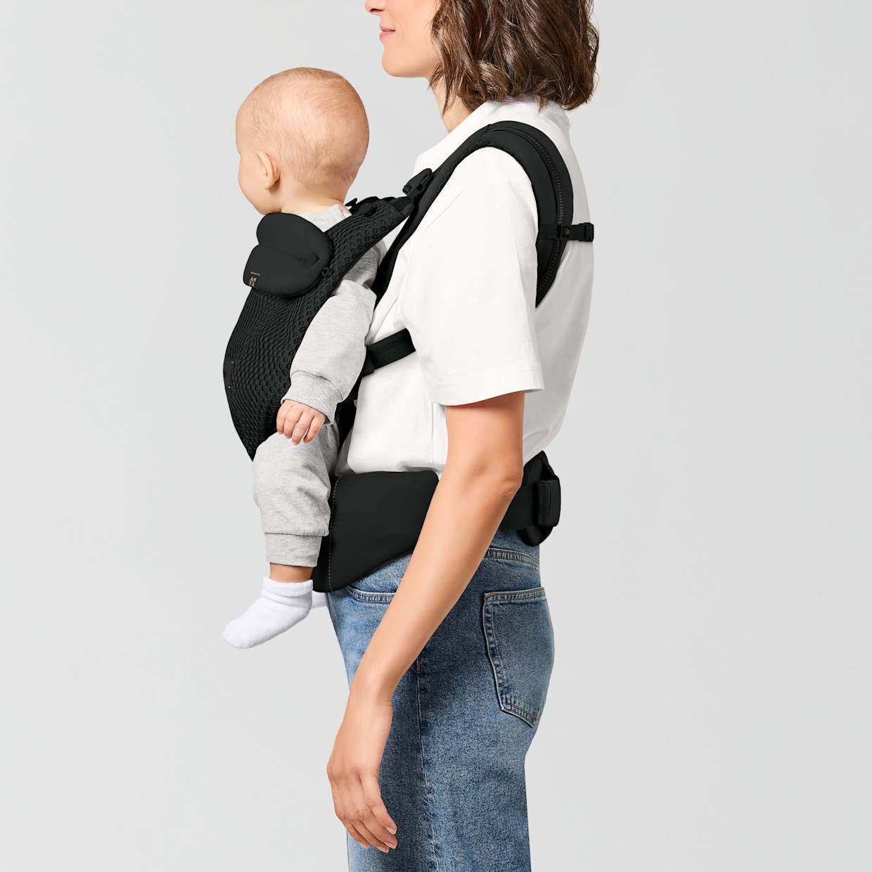 Cybex AMYA Carrier - Magic Black.