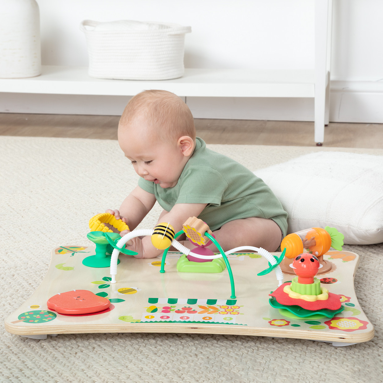 Melissa & Doug Farmers Market: 3-in-1 Activity Table.