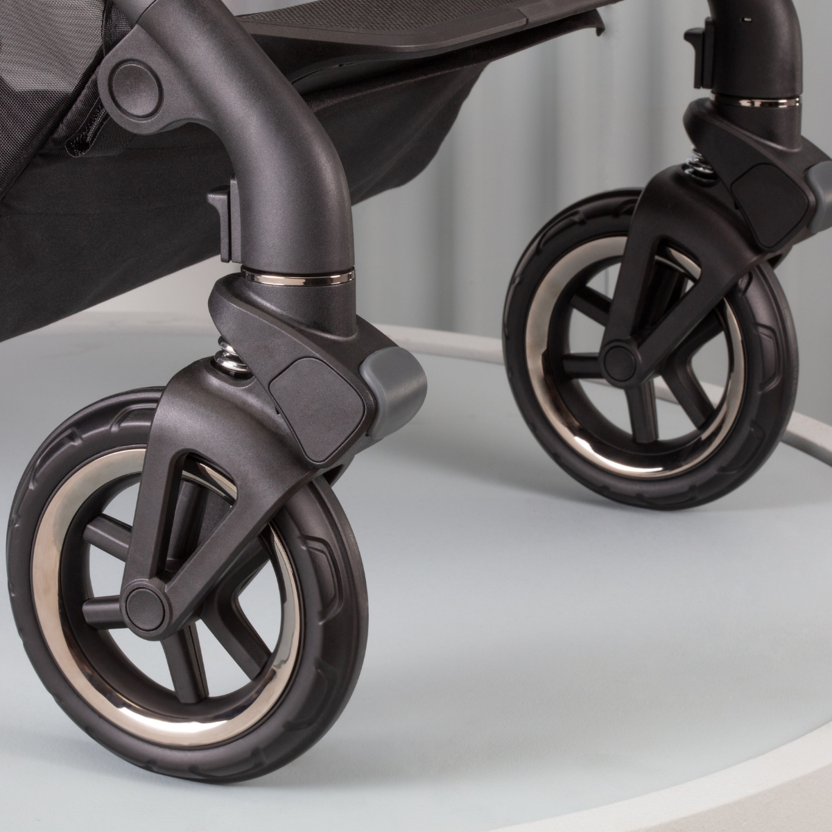 uppababy vista 2014 front wheel lock