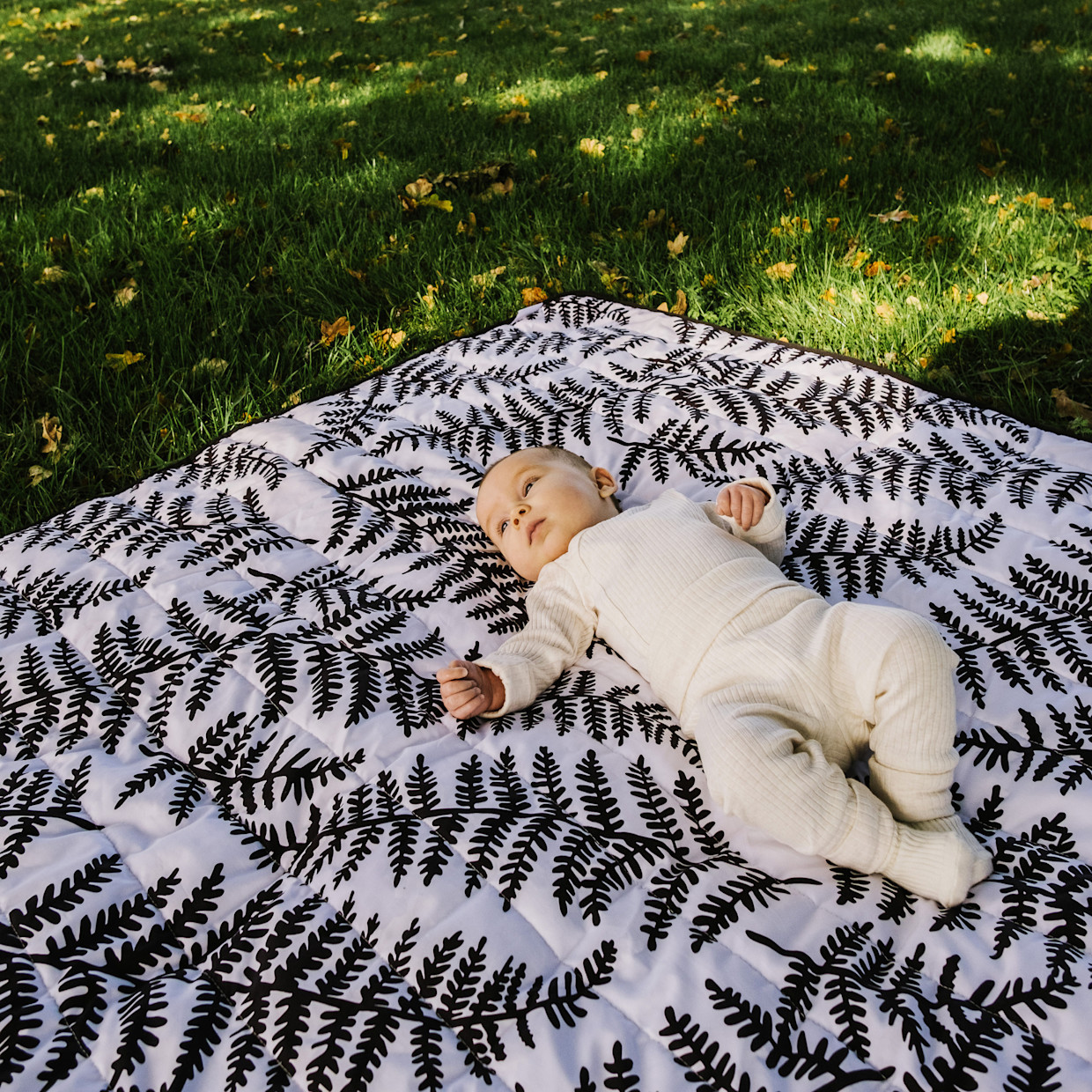 Etta Loves Outdoor Reversible Playmat.