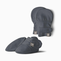 goumikids Stay-On Mitts and Boots Bundle Midnight, 0-3 Months