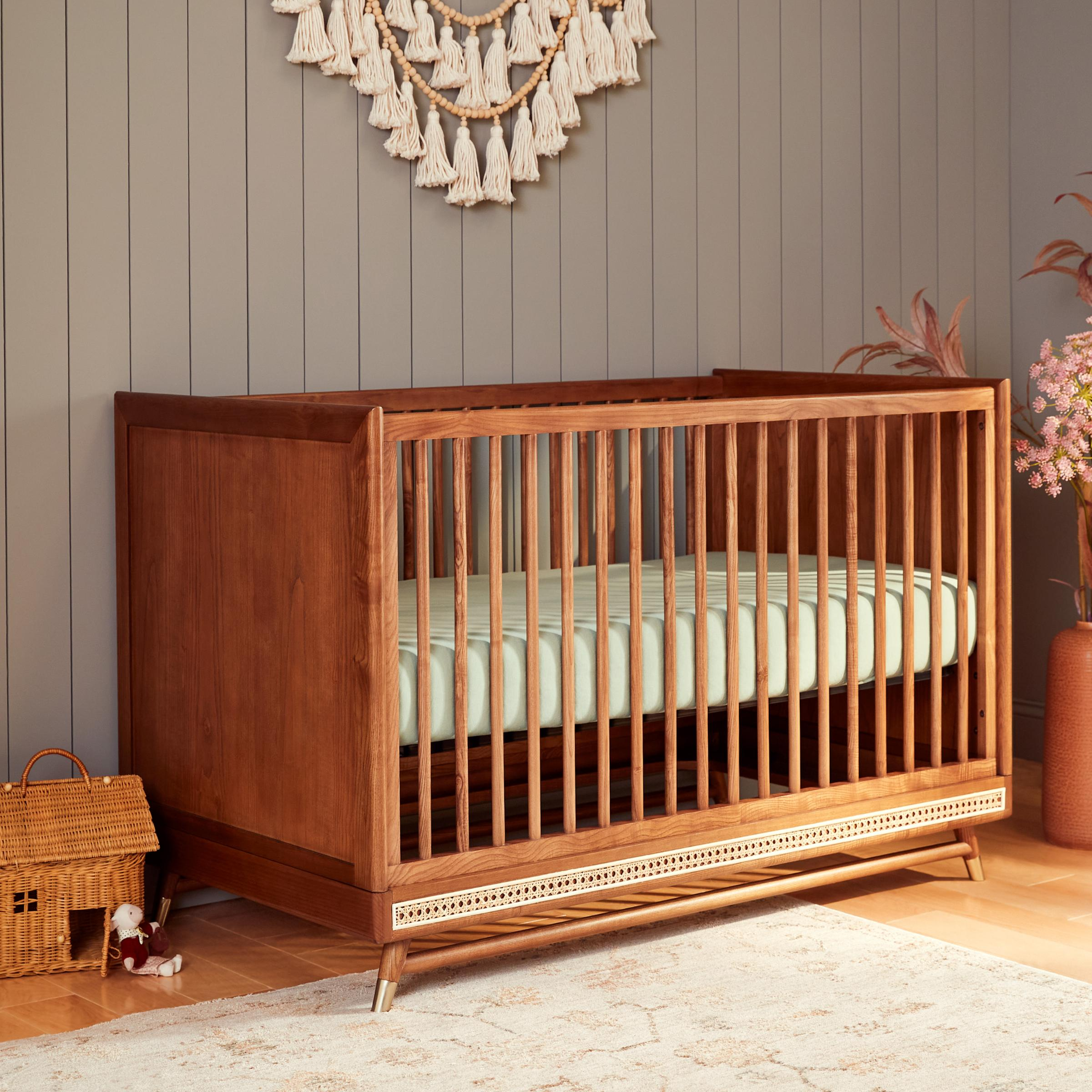 Maxi-Cosi Kindred Everheart Crib.