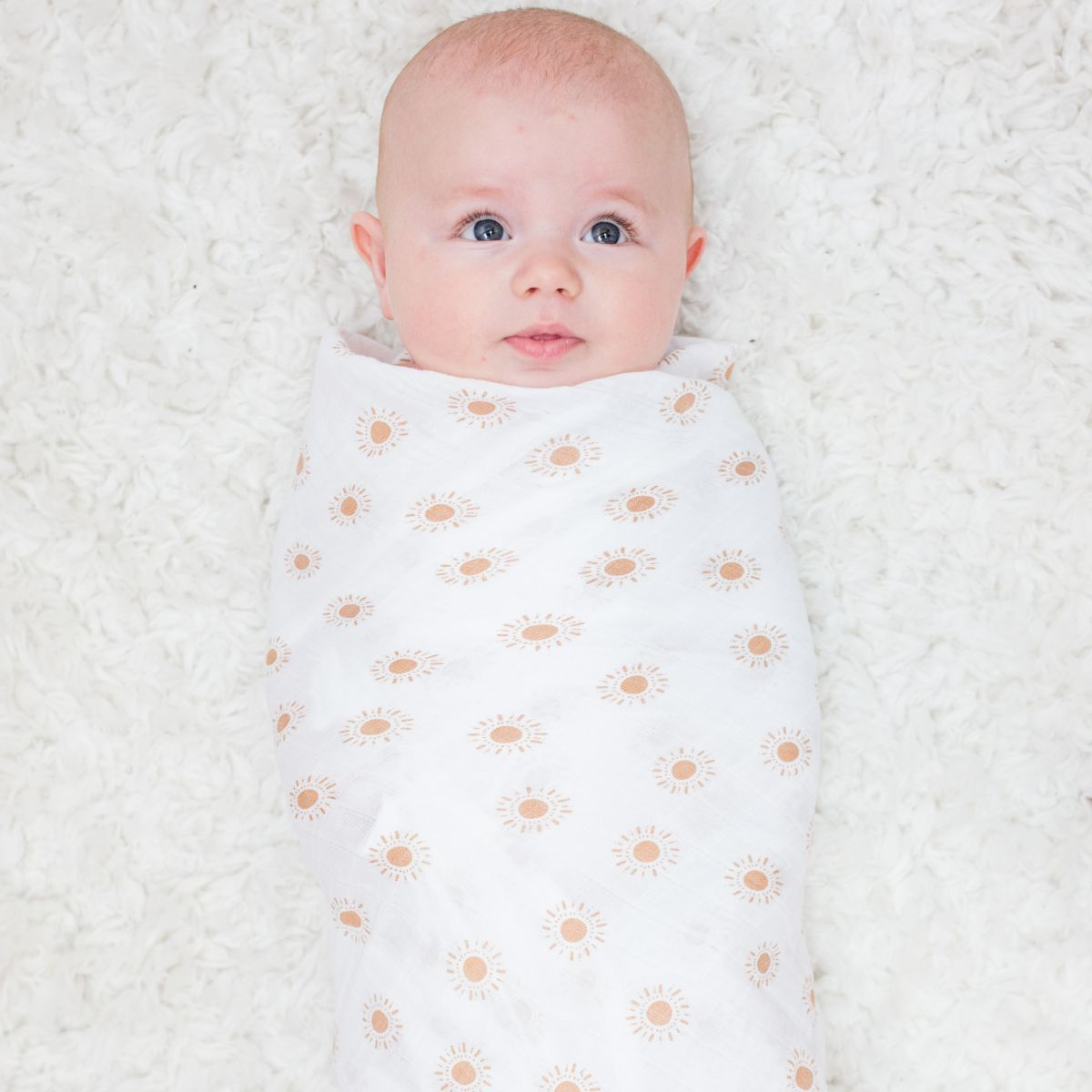 Lulujo Muslin Swaddles (2 Pack) Rainbow/Suns, 2 Babylist Shop